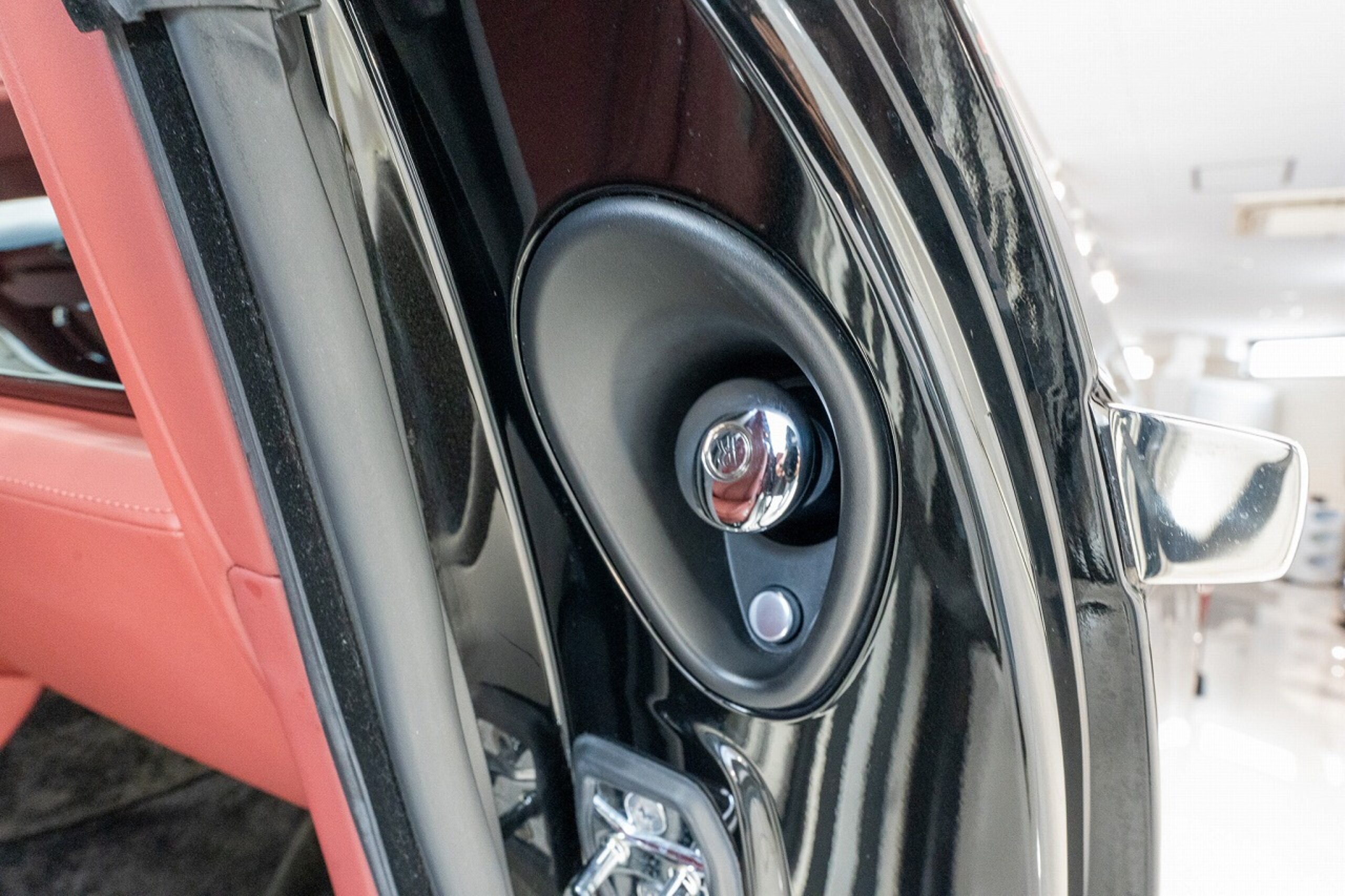 2017 Rolls-Royce Wraith — Photo 17 / 19