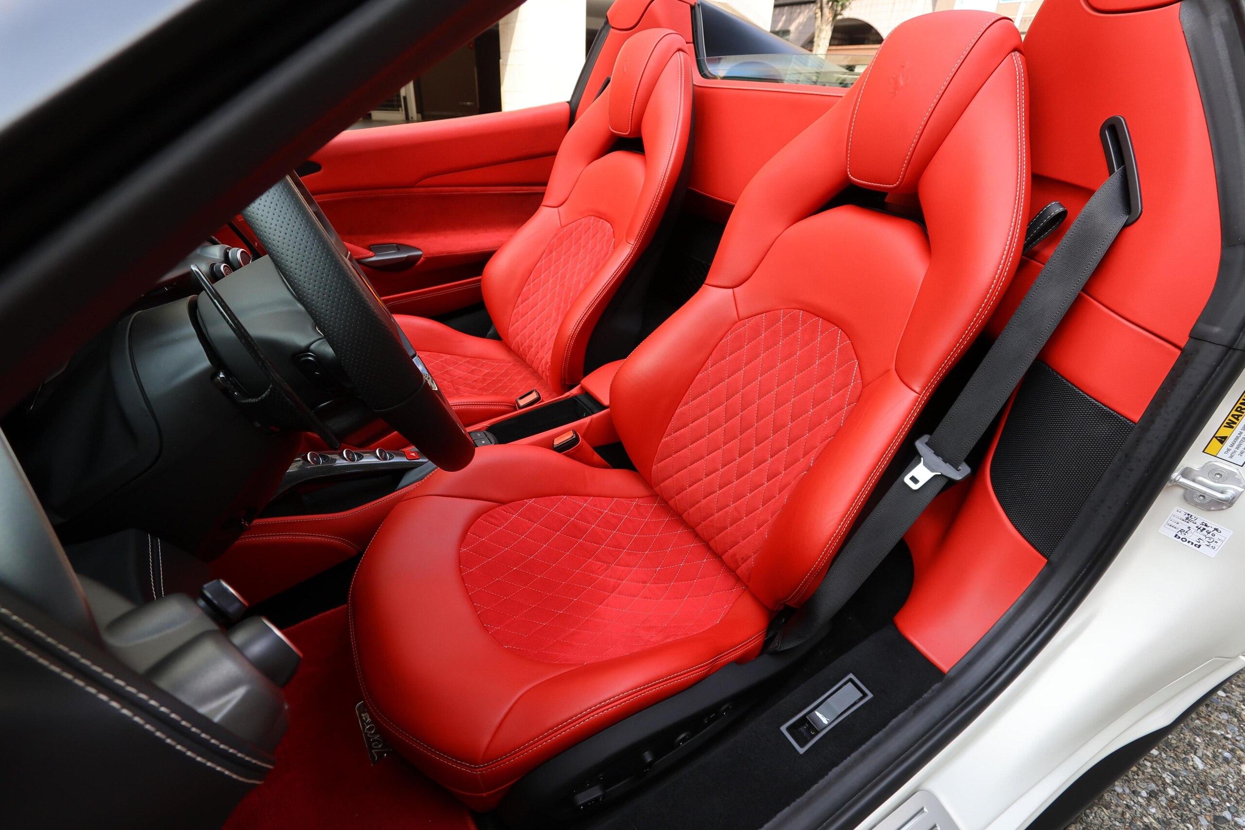 2018 Ferrari 488 Spider — Photo 7 / 67