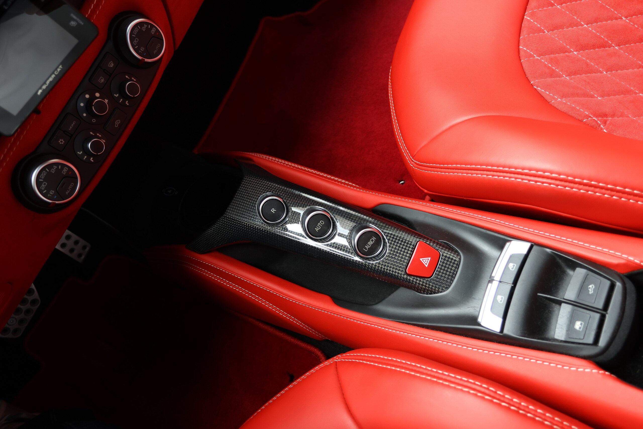 2018 Ferrari 488 Spider — Photo 9 / 67