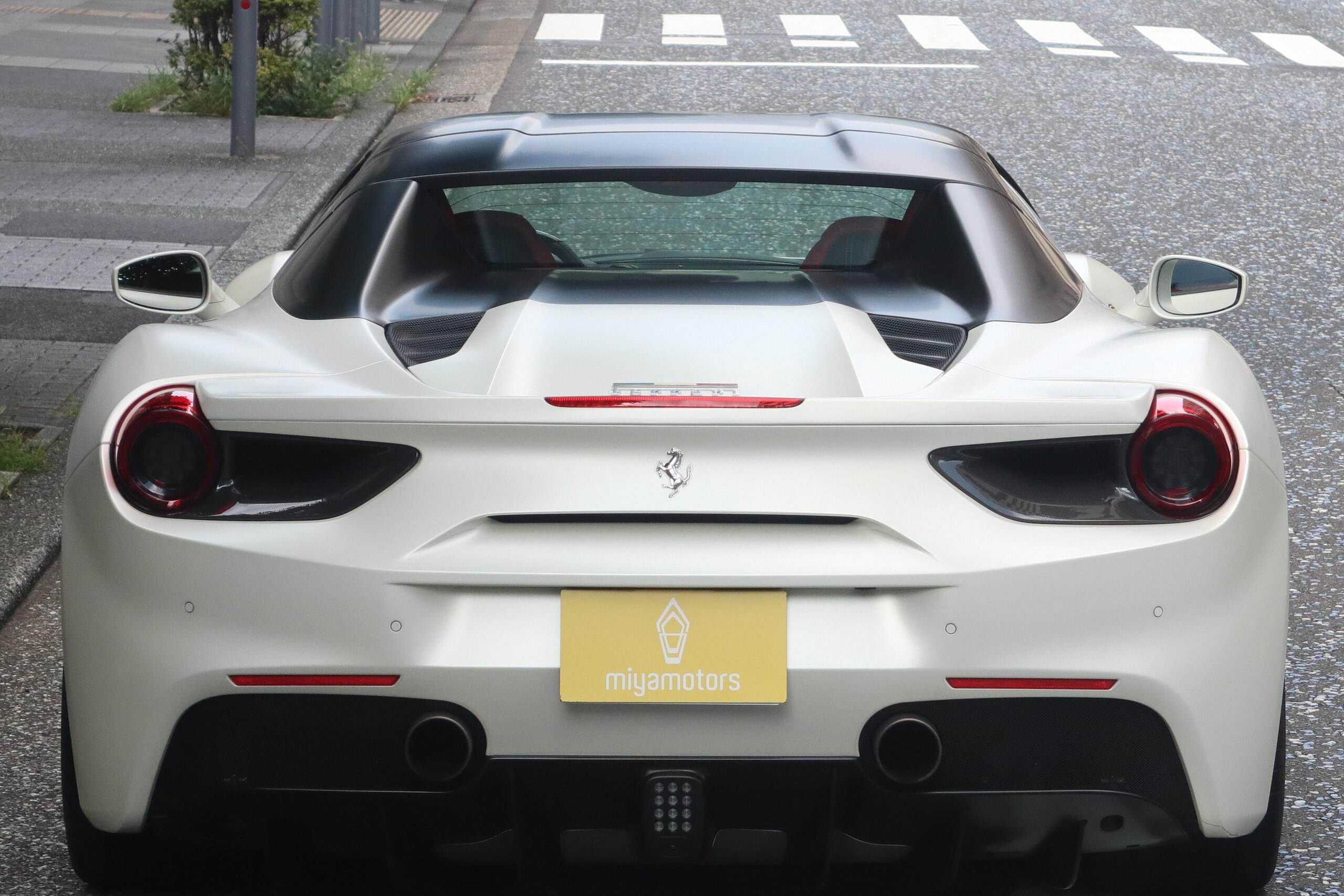 2018 Ferrari 488 Spider — Photo 11 / 67