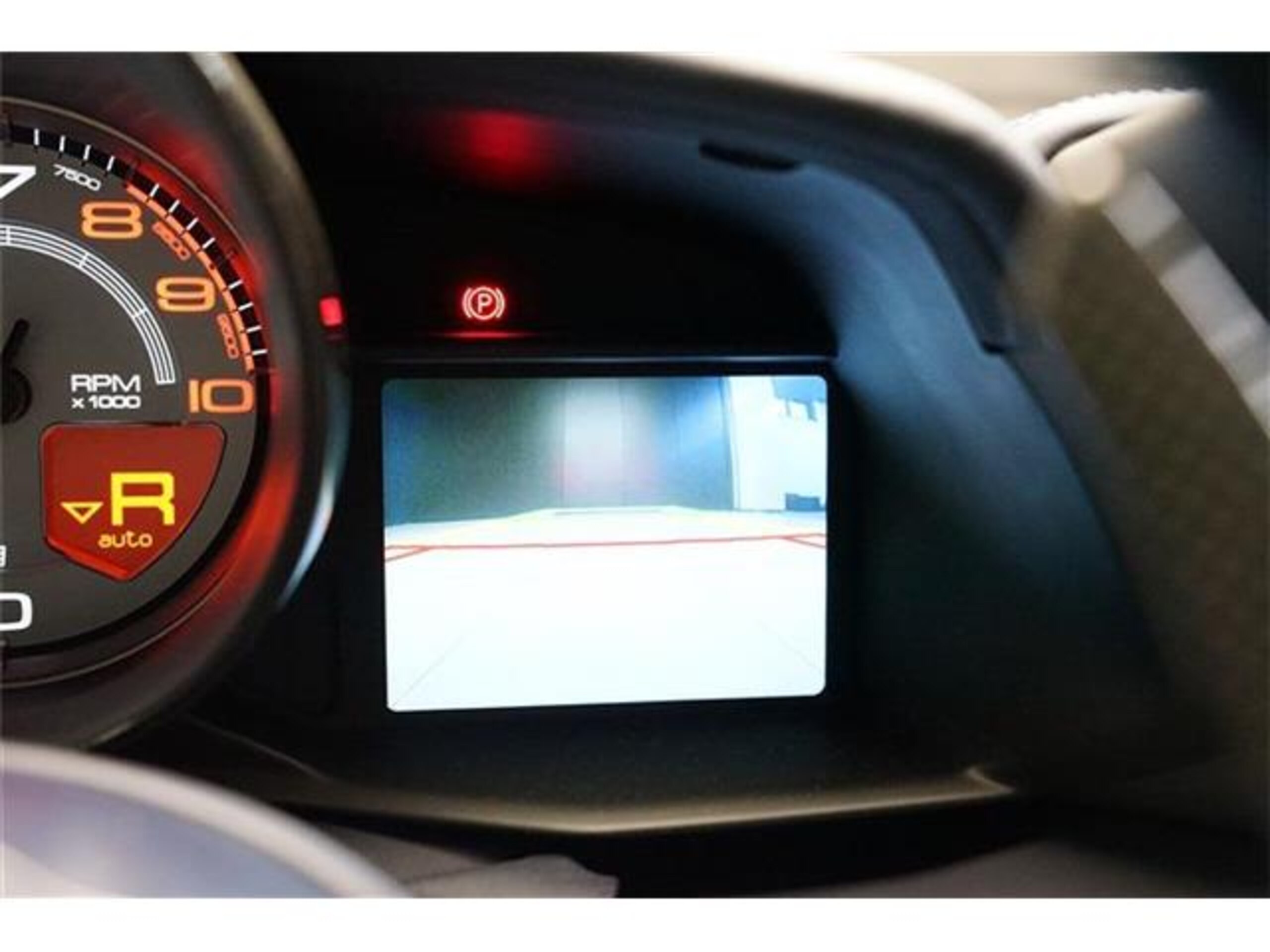 2018 Ferrari 488 Spider — Photo 20 / 25