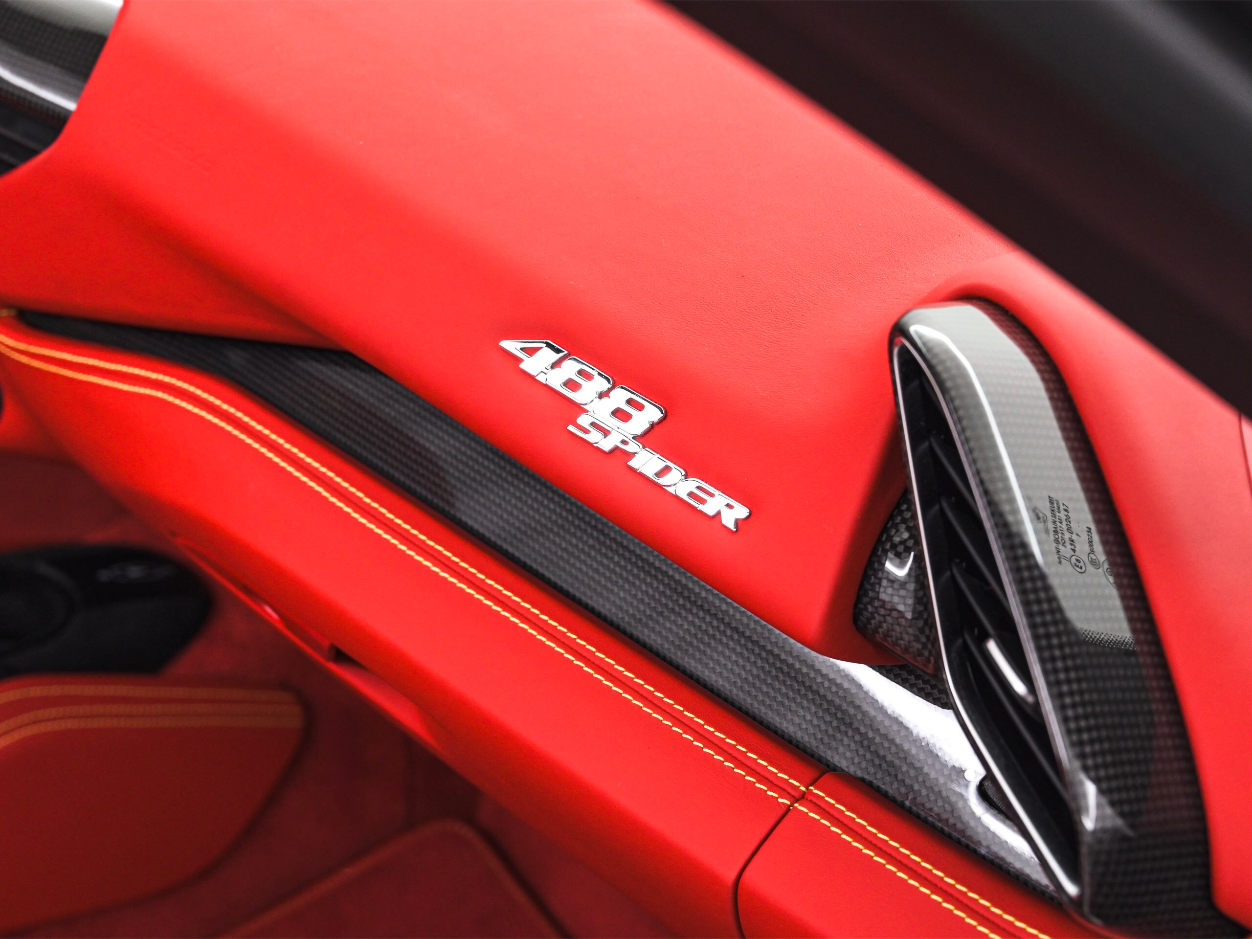 2018 Ferrari 488 Spider — Photo 10 / 29