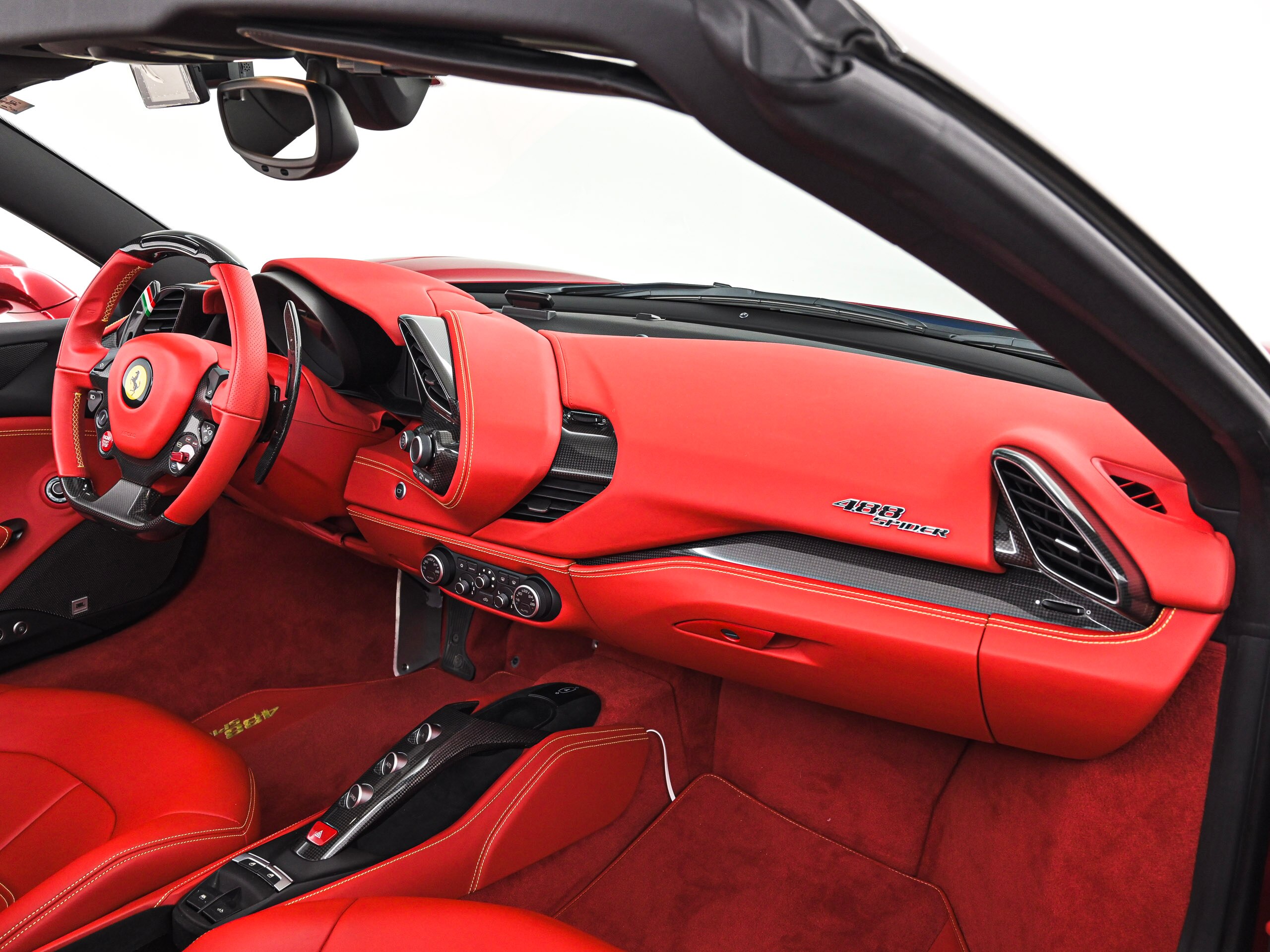 2018 Ferrari 488 Spider — Photo 13 / 29