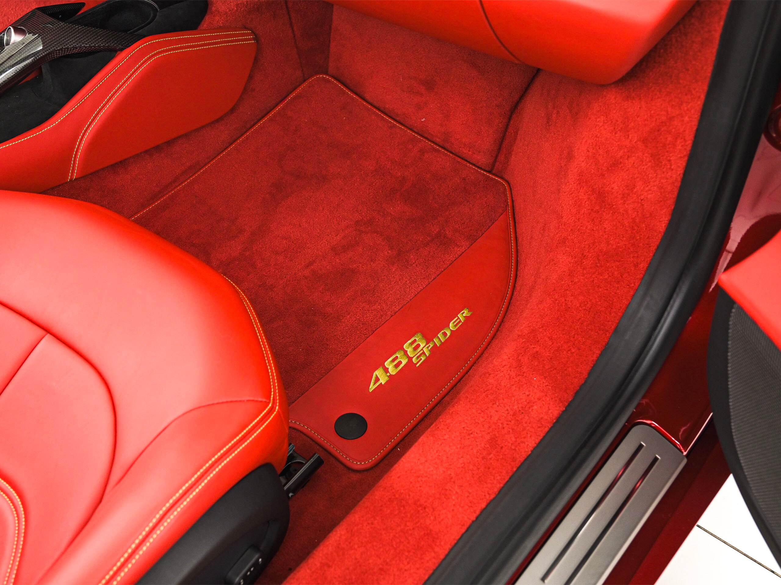 2018 Ferrari 488 Spider — Photo 15 / 29