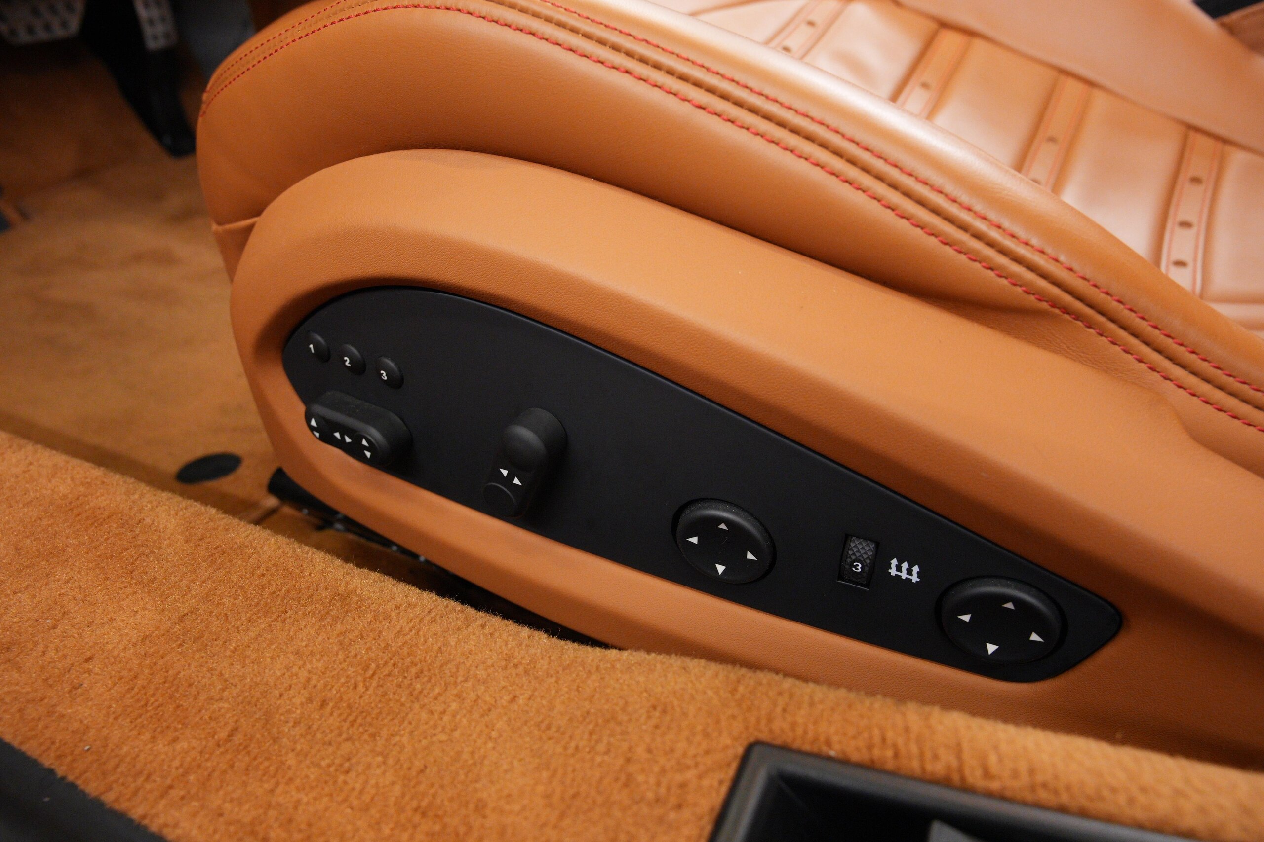 2018 Ferrari 488 Spider — Photo 17 / 52