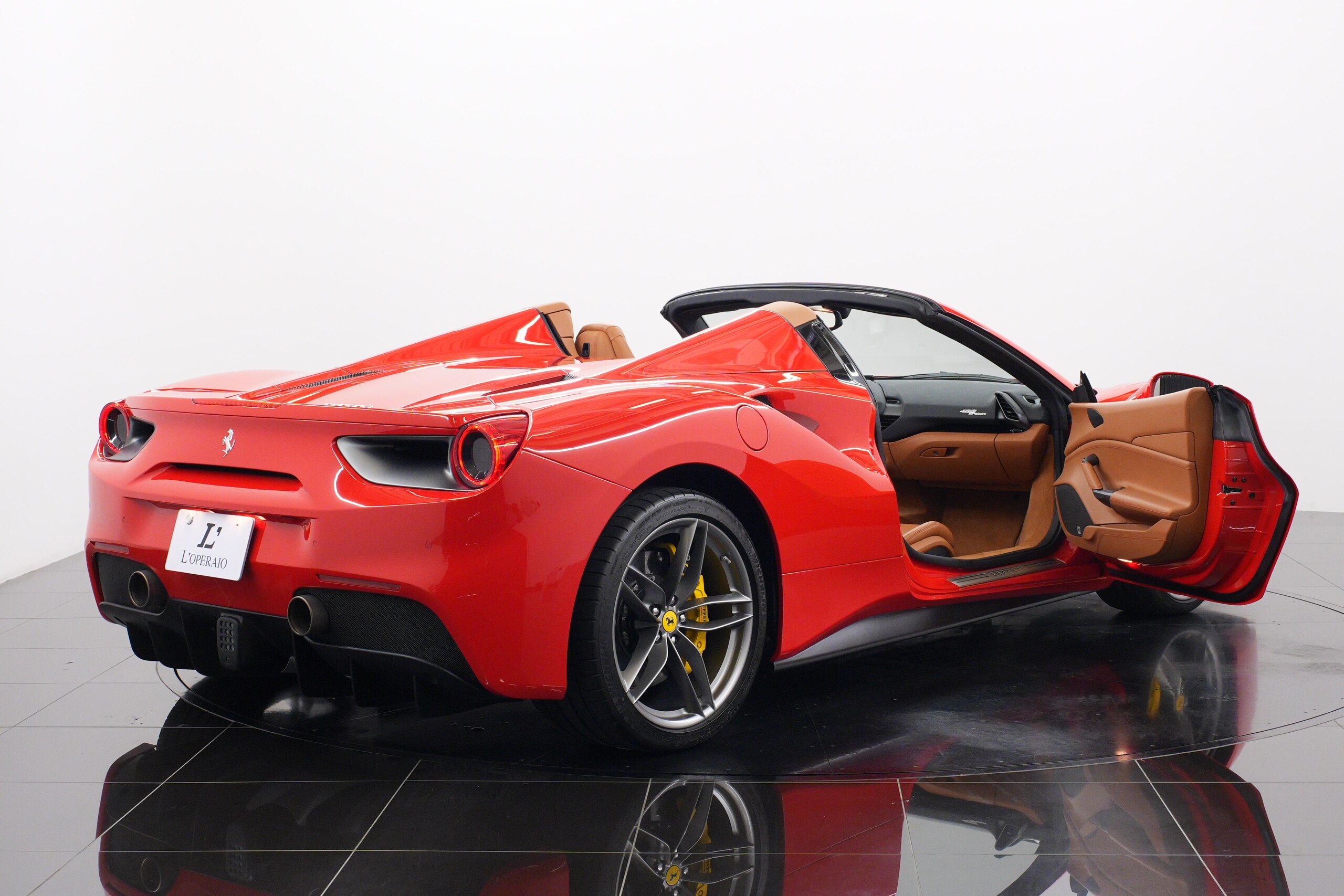2018 Ferrari 488 Spider — Photo 26 / 52