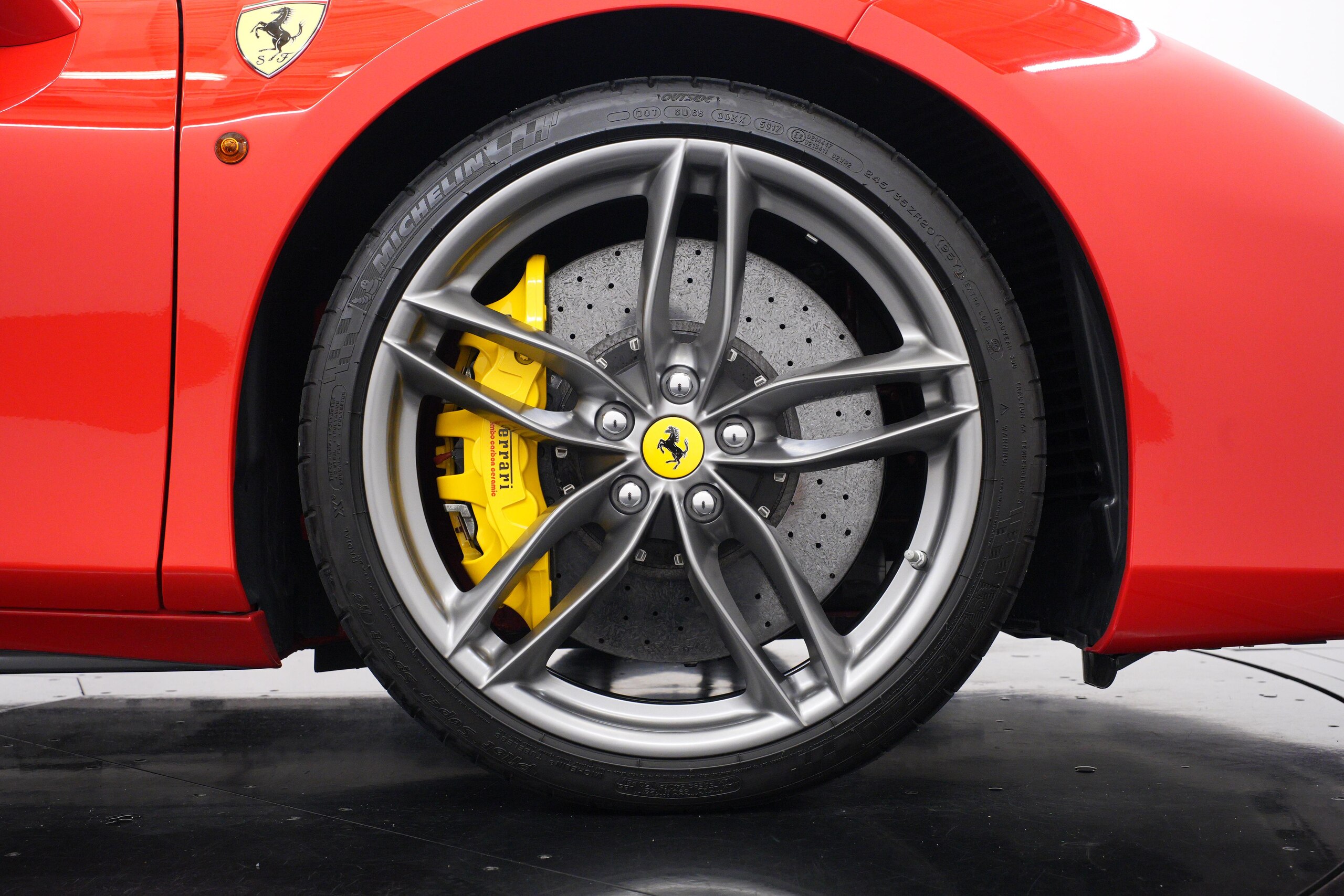 2018 Ferrari 488 Spider — Photo 28 / 52