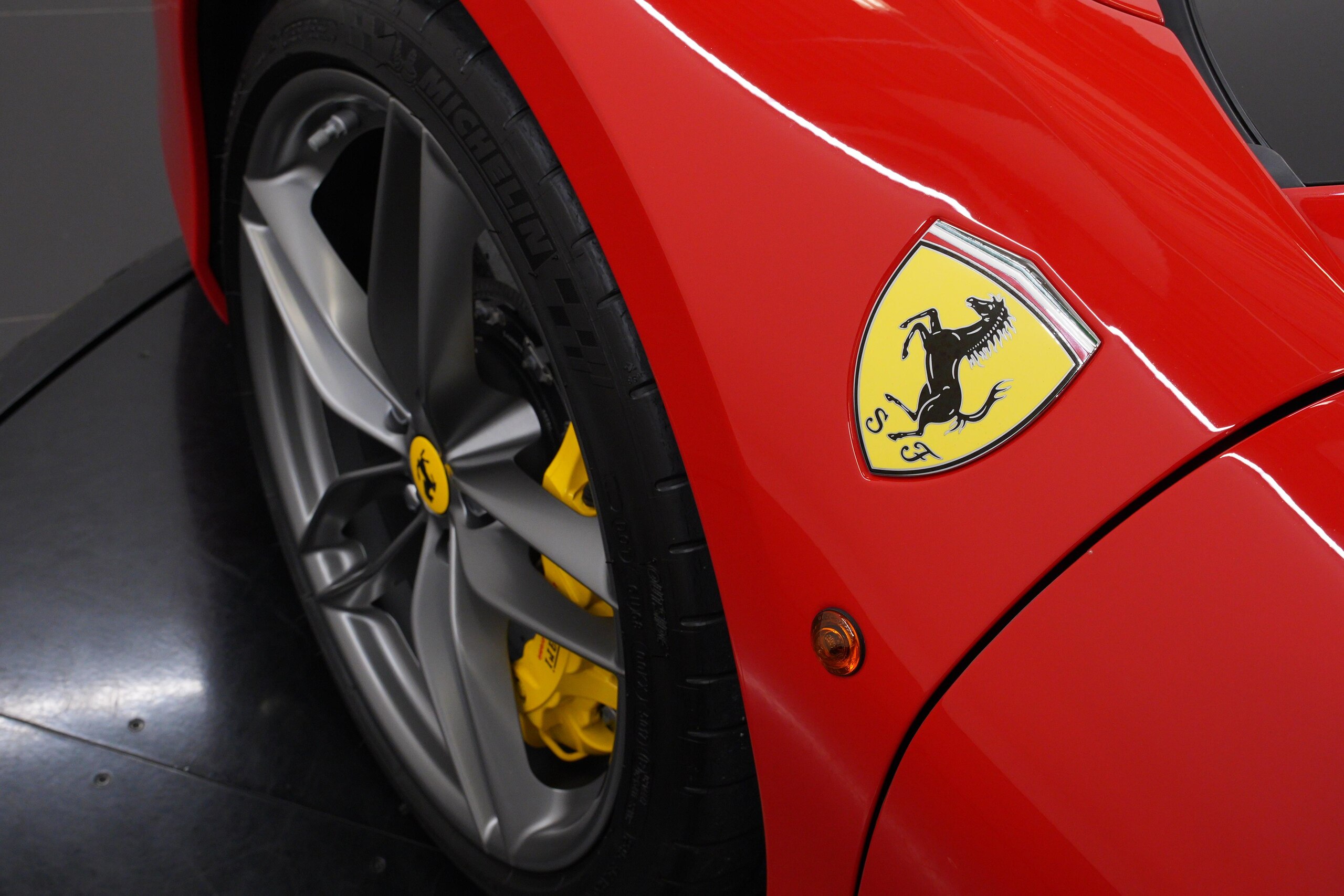 2018 Ferrari 488 Spider — Photo 31 / 52