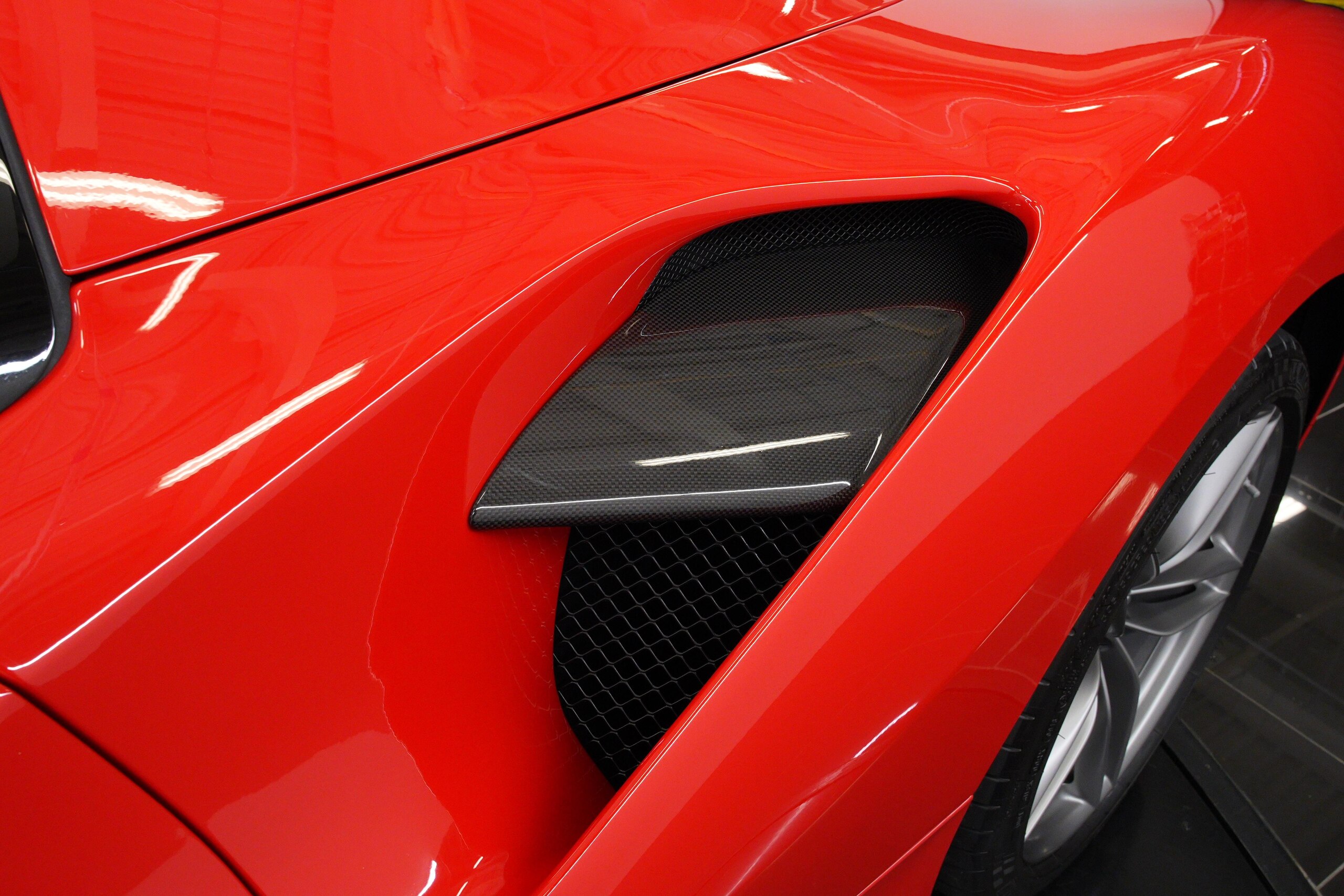 2018 Ferrari 488 Spider — Photo 32 / 52