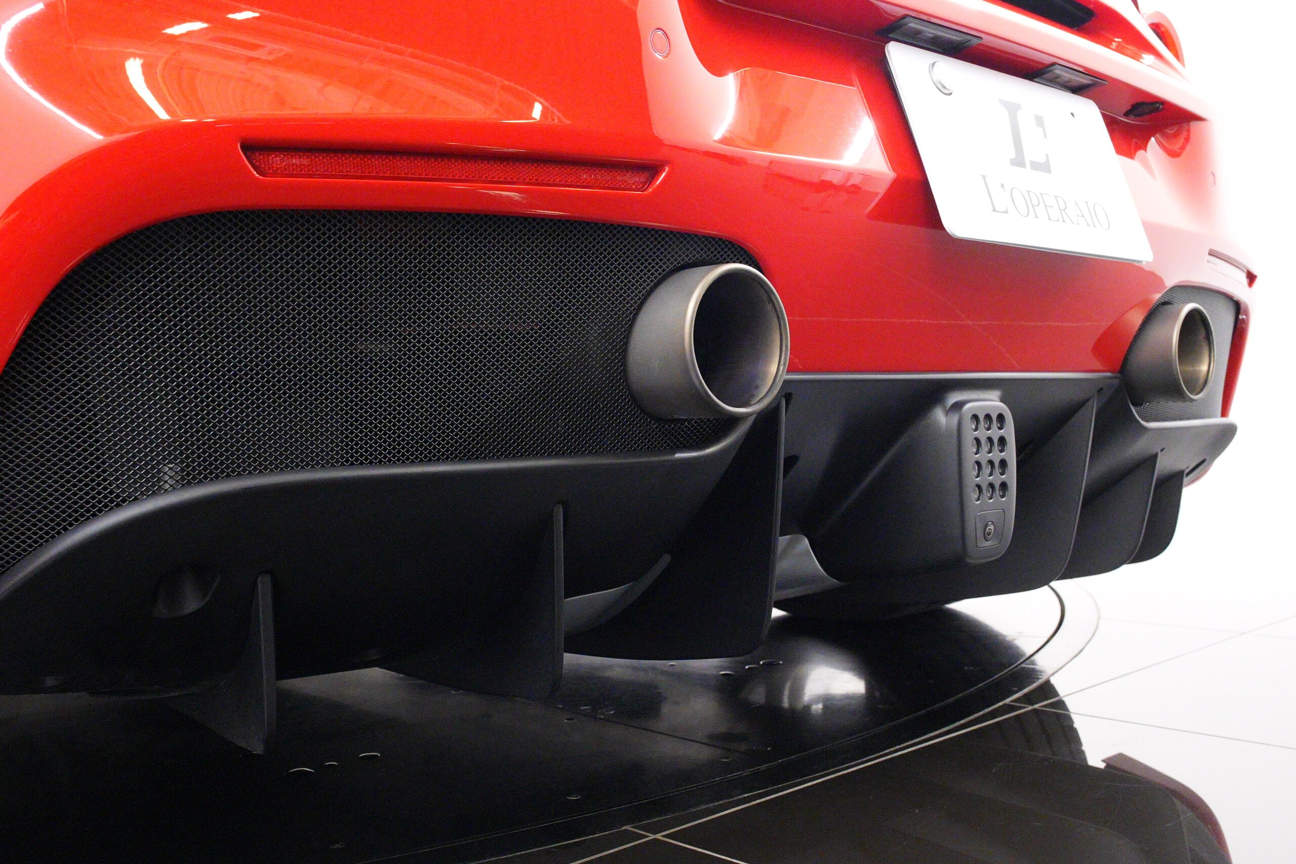 2018 Ferrari 488 Spider — Photo 33 / 52