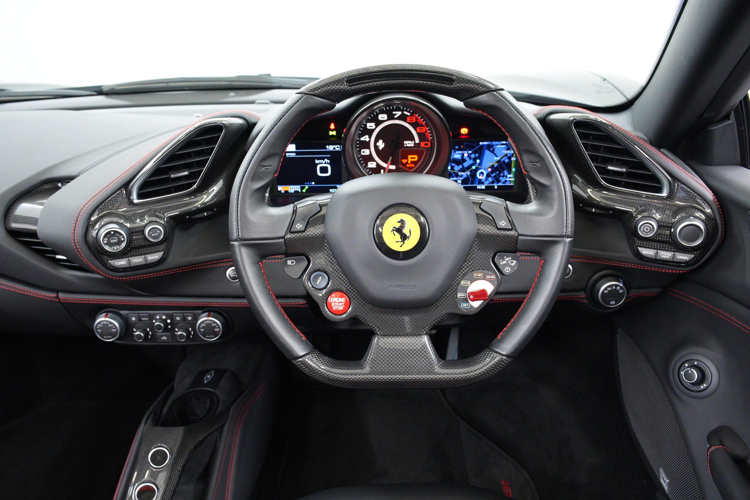 2018 Ferrari 488 Spider — Photo 8 / 52