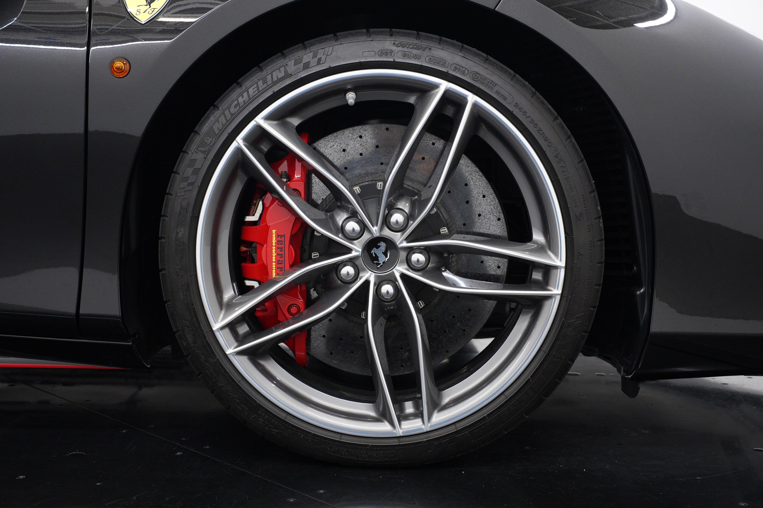 2018 Ferrari 488 Spider — Photo 11 / 52