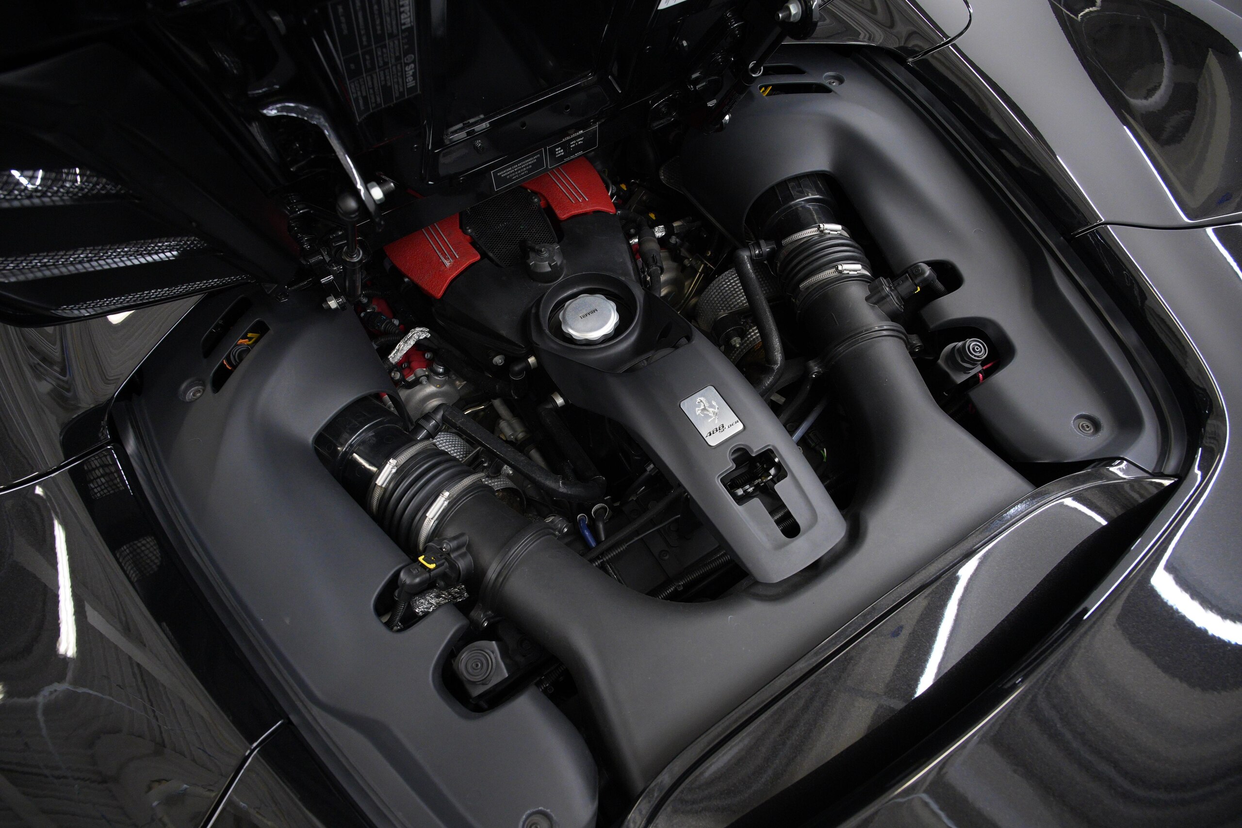 2018 Ferrari 488 Spider — Photo 12 / 52