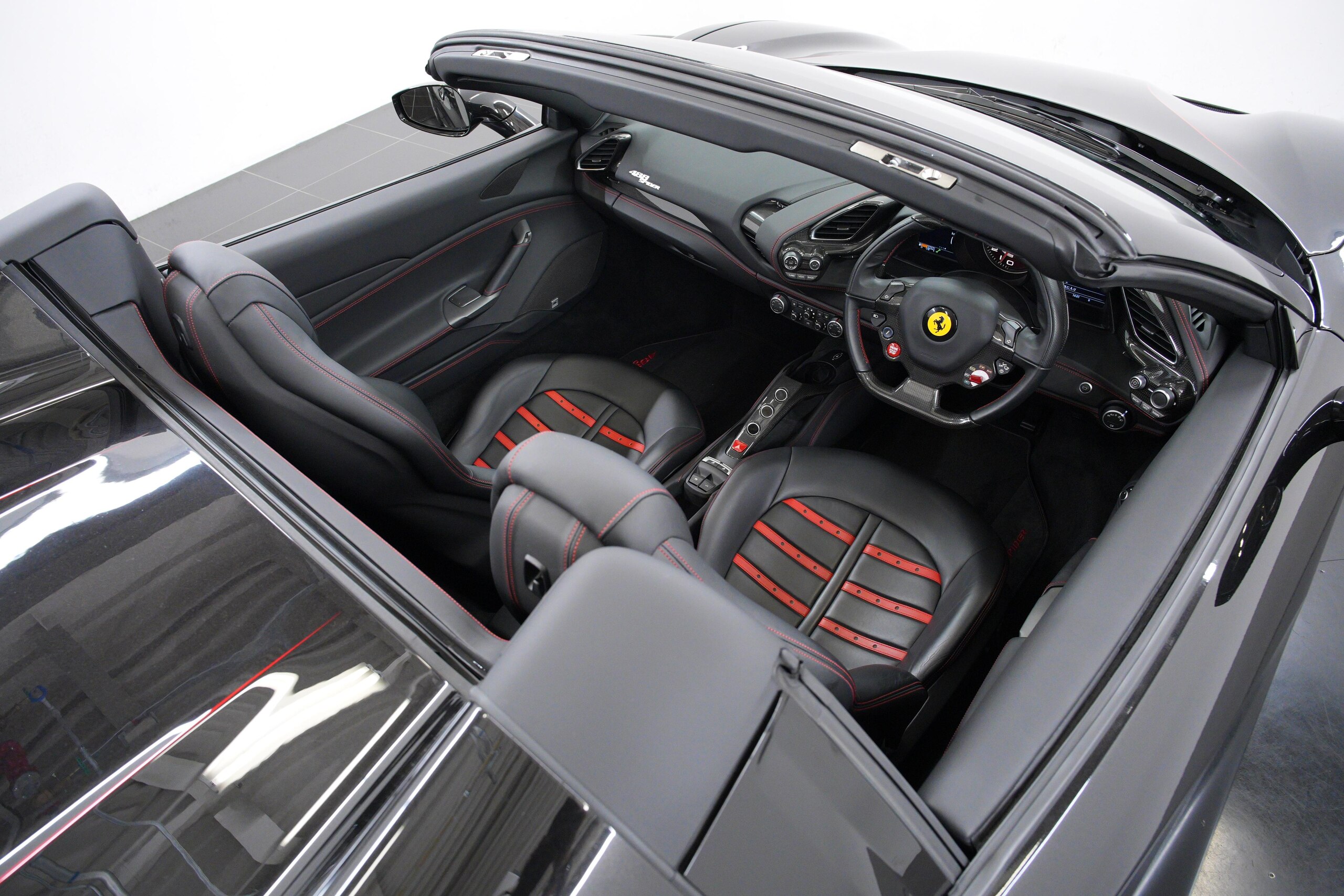 2018 Ferrari 488 Spider — Photo 15 / 52