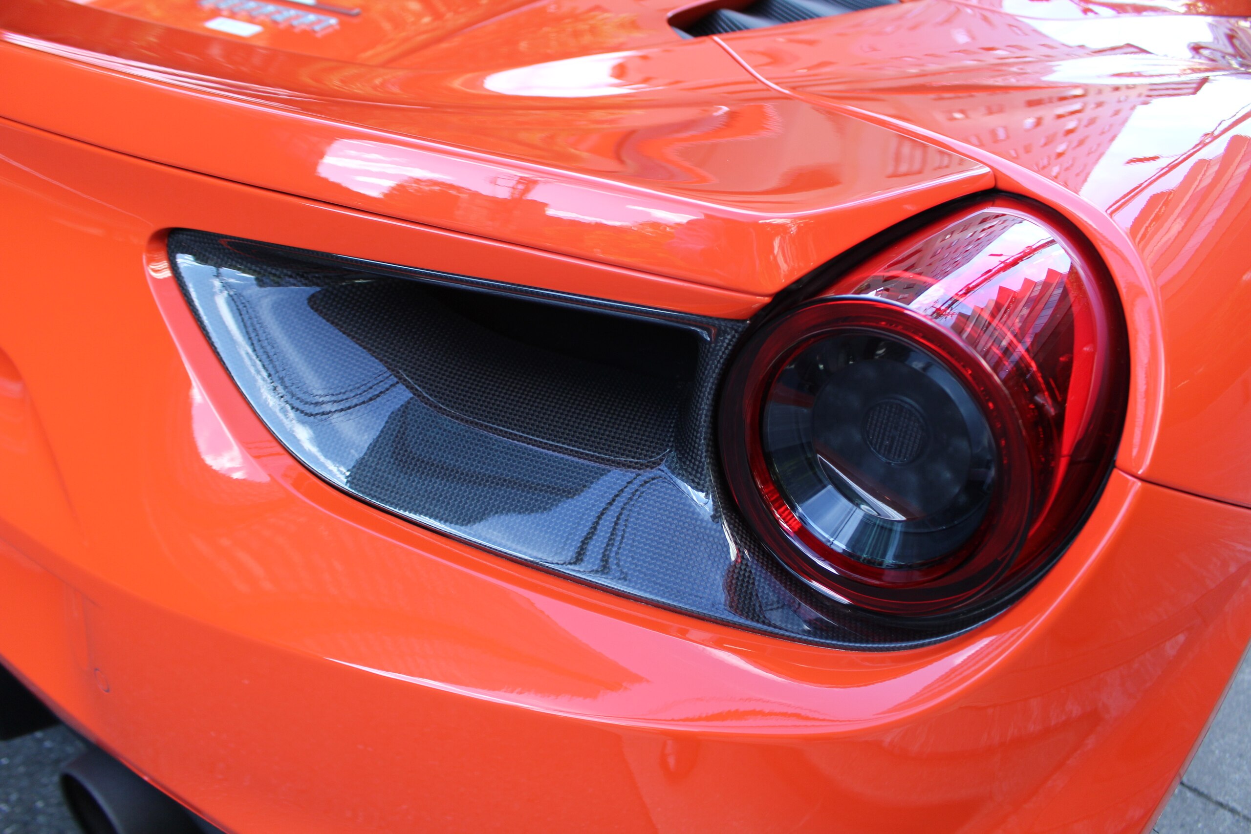2018 Ferrari 488 Spider — Photo 14 / 20