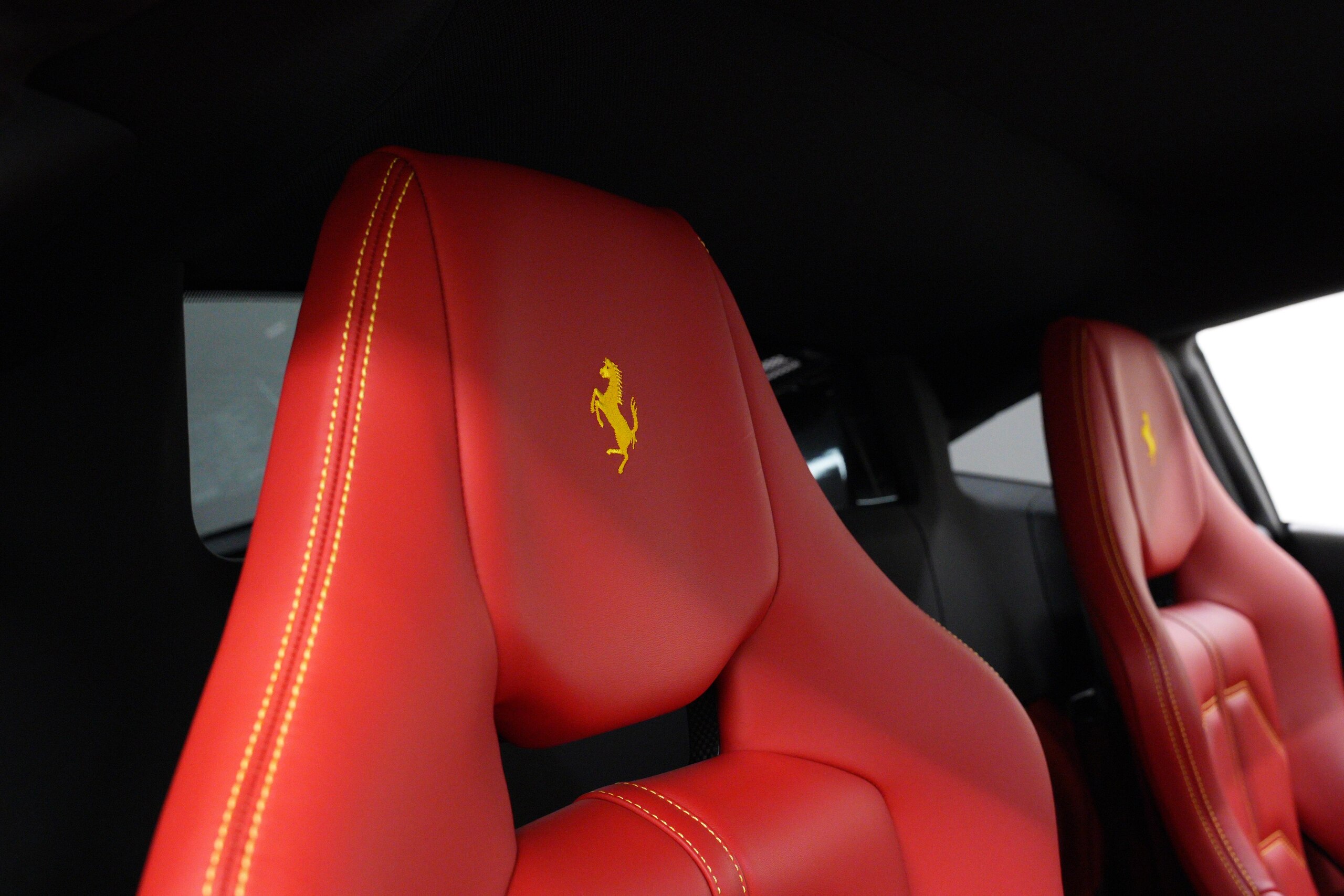 2018 Ferrari 488GTB — Photo 31 / 44