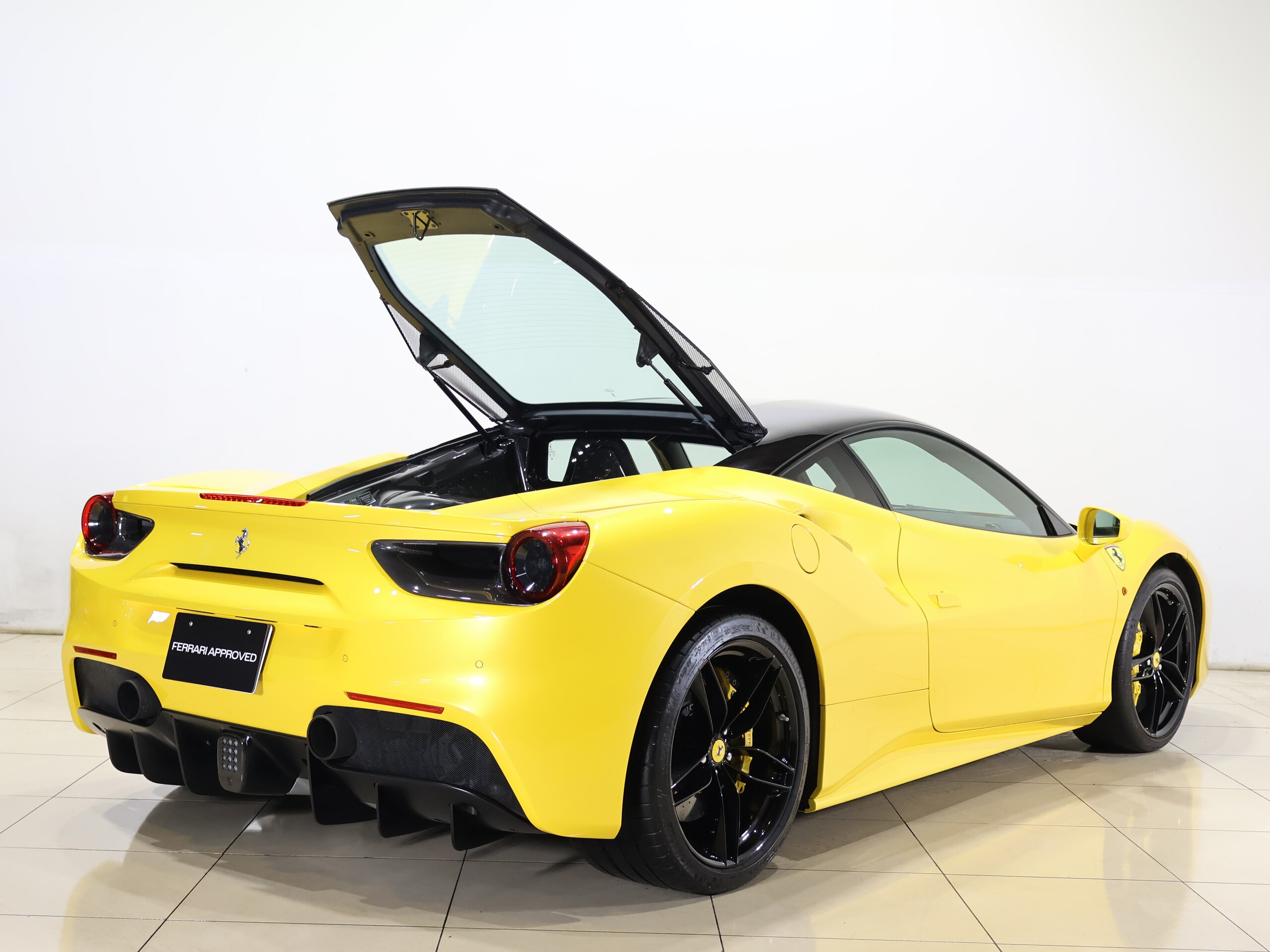 2018 Ferrari 488GTB — Photo 11 / 27