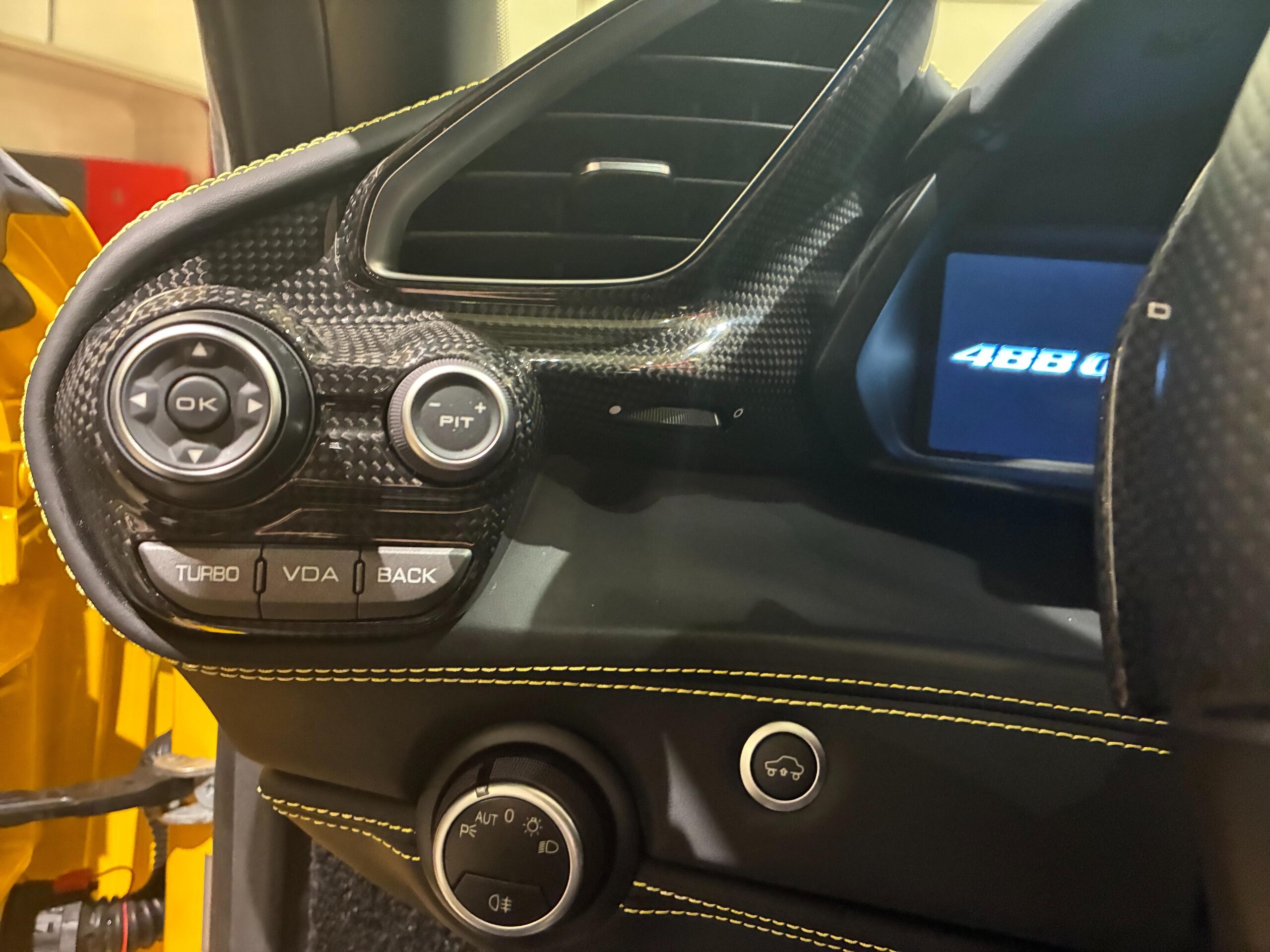 2018 Ferrari 488GTB — Photo 16 / 27