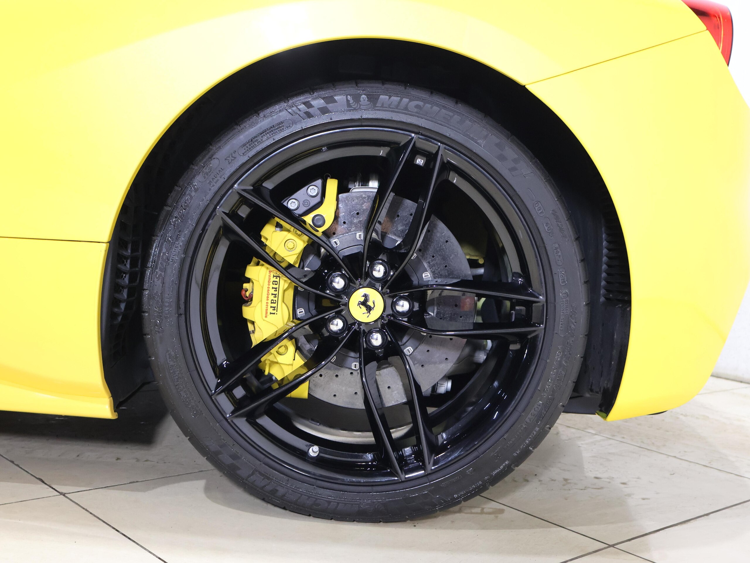 2018 Ferrari 488GTB — Photo 26 / 27