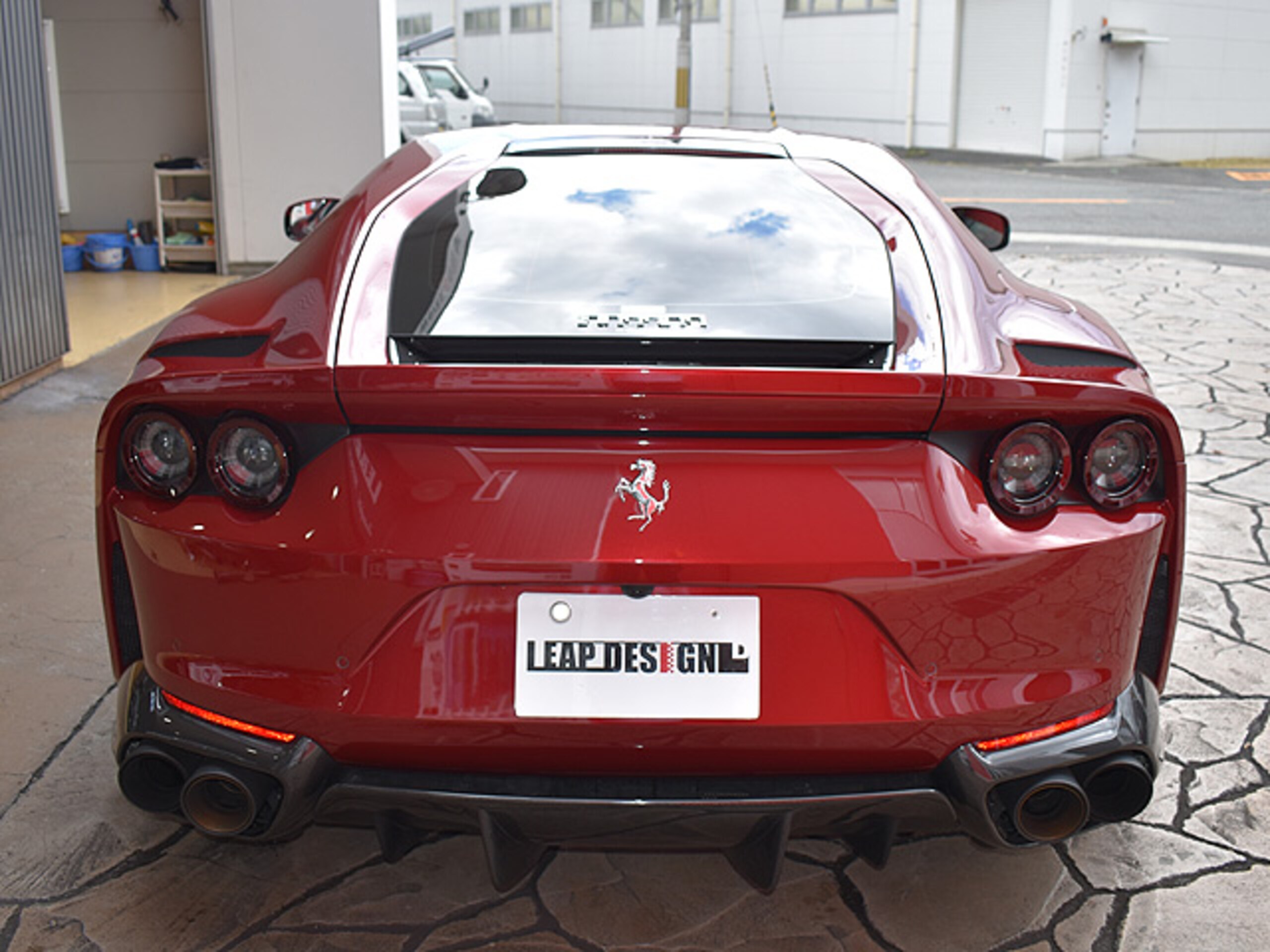 2018 Ferrari 812 Superfast — Photo 6 / 37