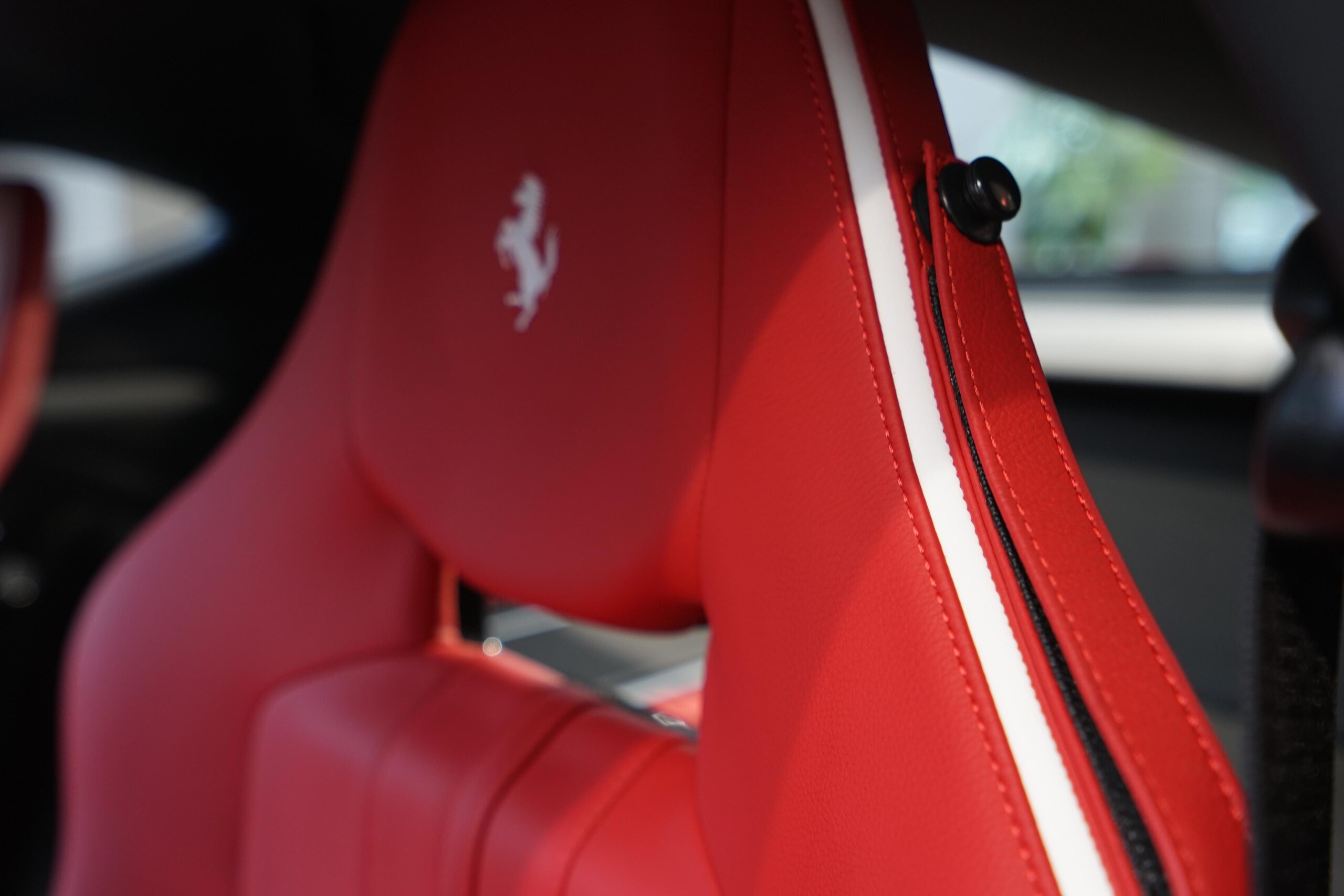 2018 Ferrari 812 Superfast Tailor Made — Photo 10 / 24