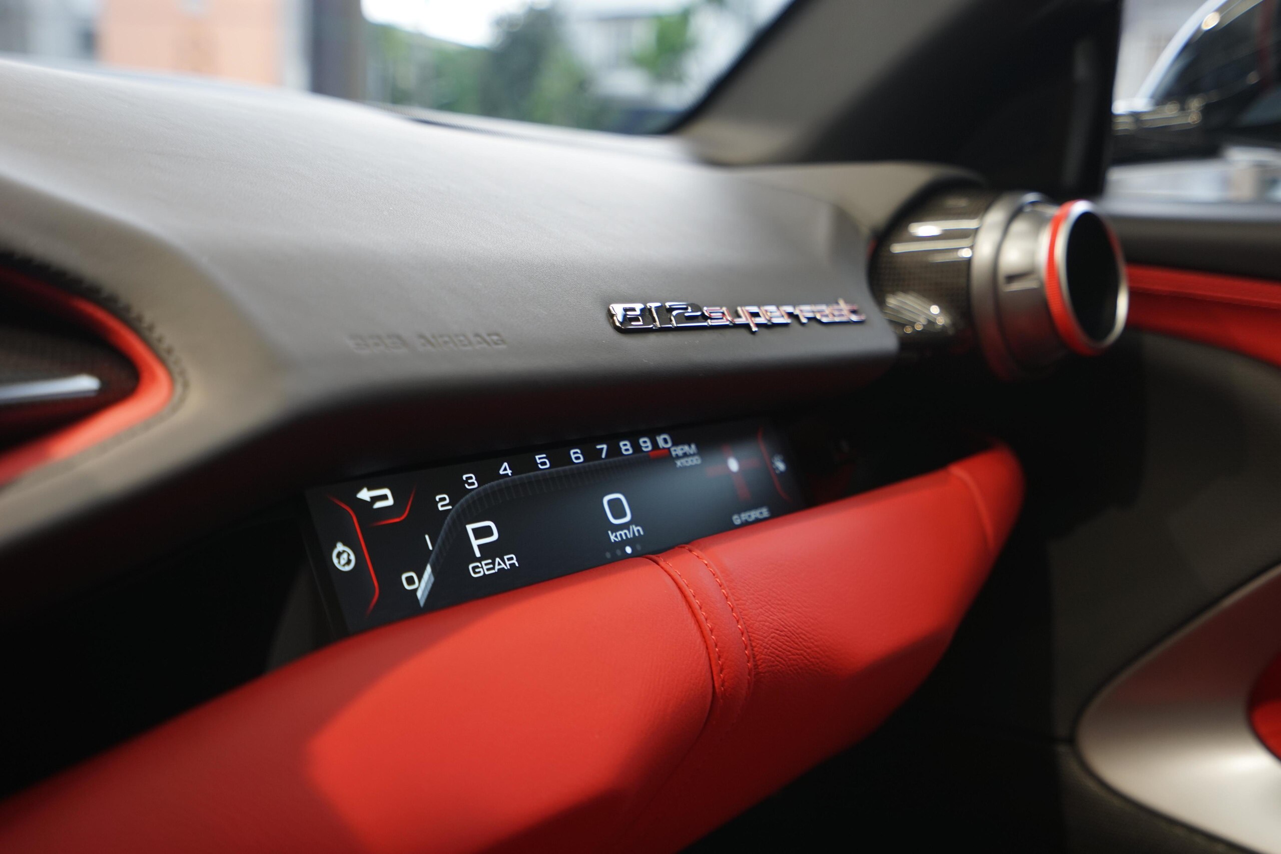 2018 Ferrari 812 Superfast Tailor Made — Photo 12 / 24