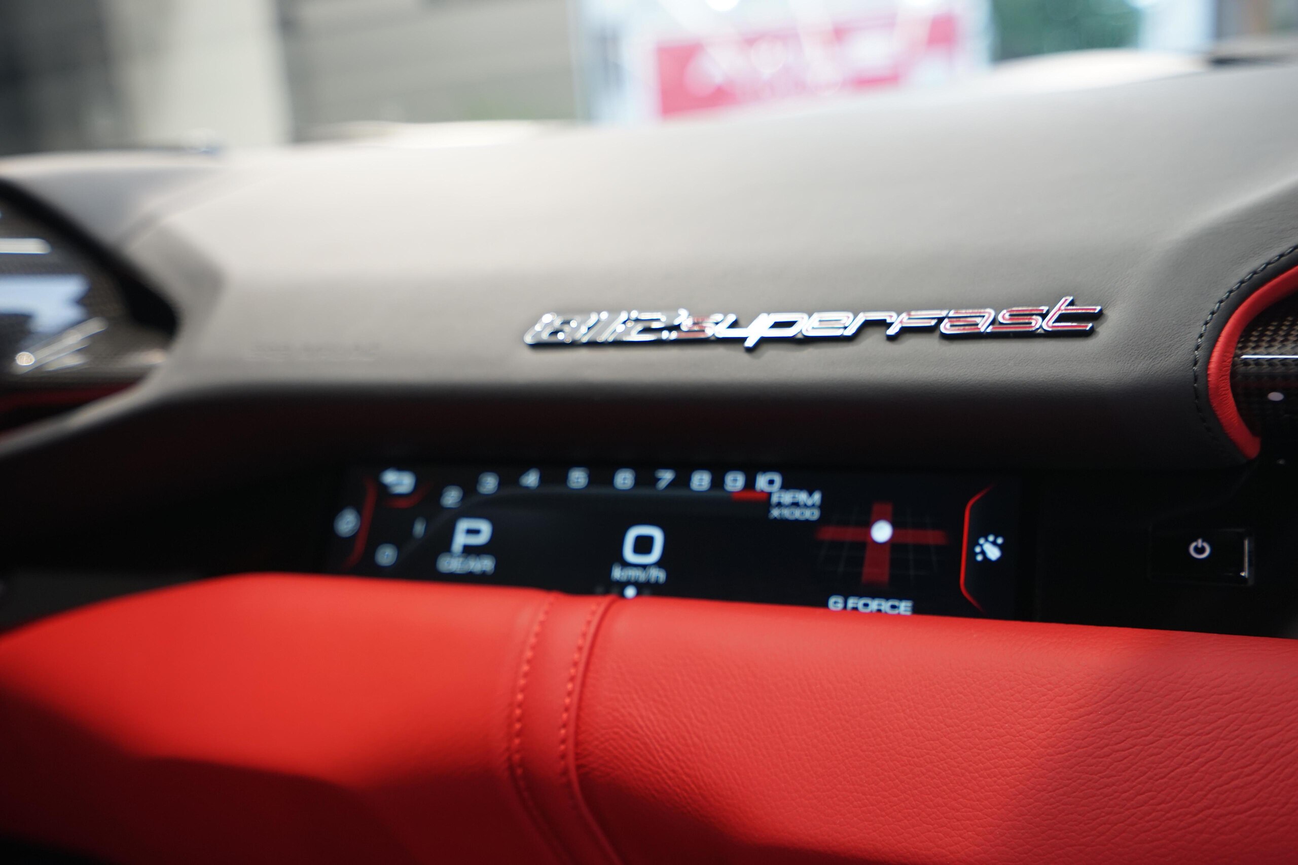 2018 Ferrari 812 Superfast Tailor Made — Photo 13 / 24