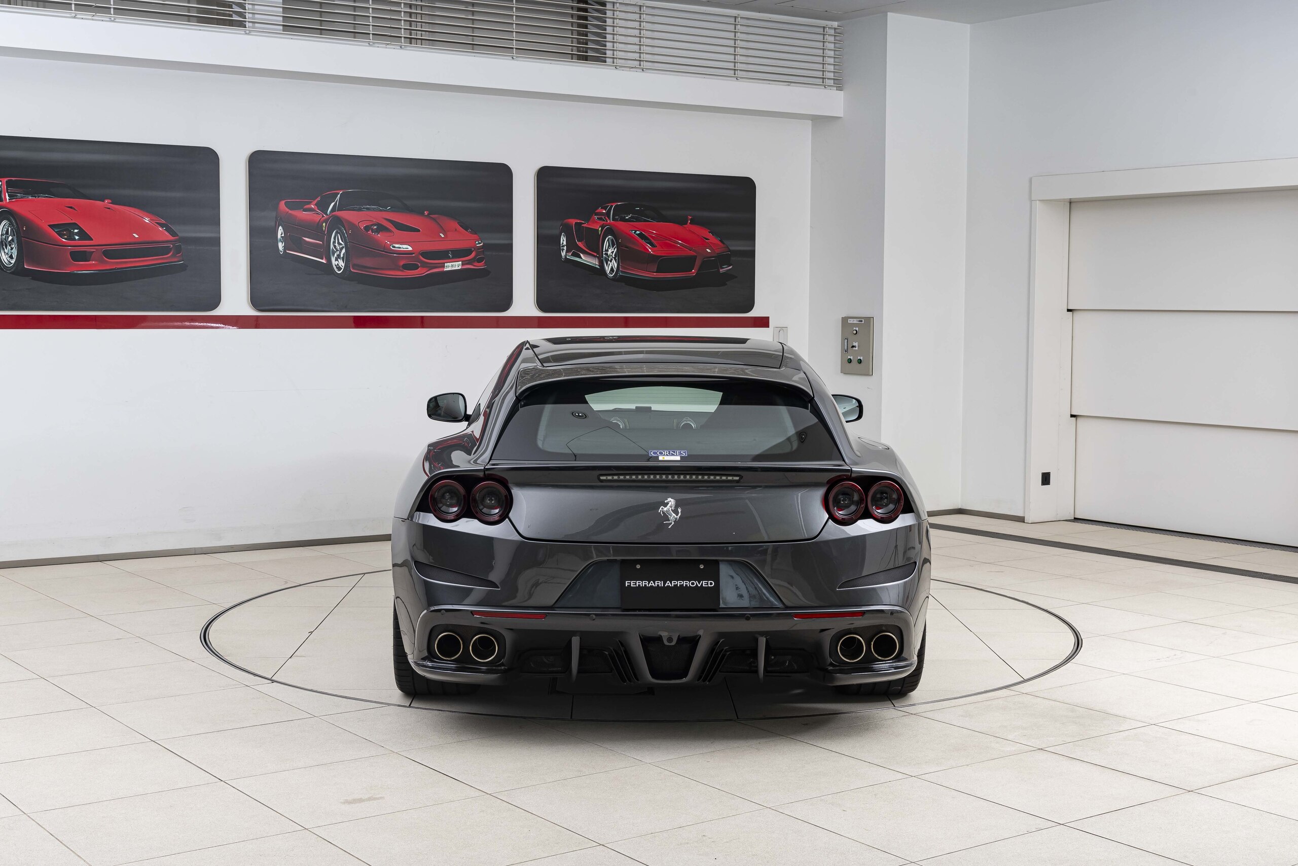 2018 Ferrari GTC4Lusso — Photo 6 / 26