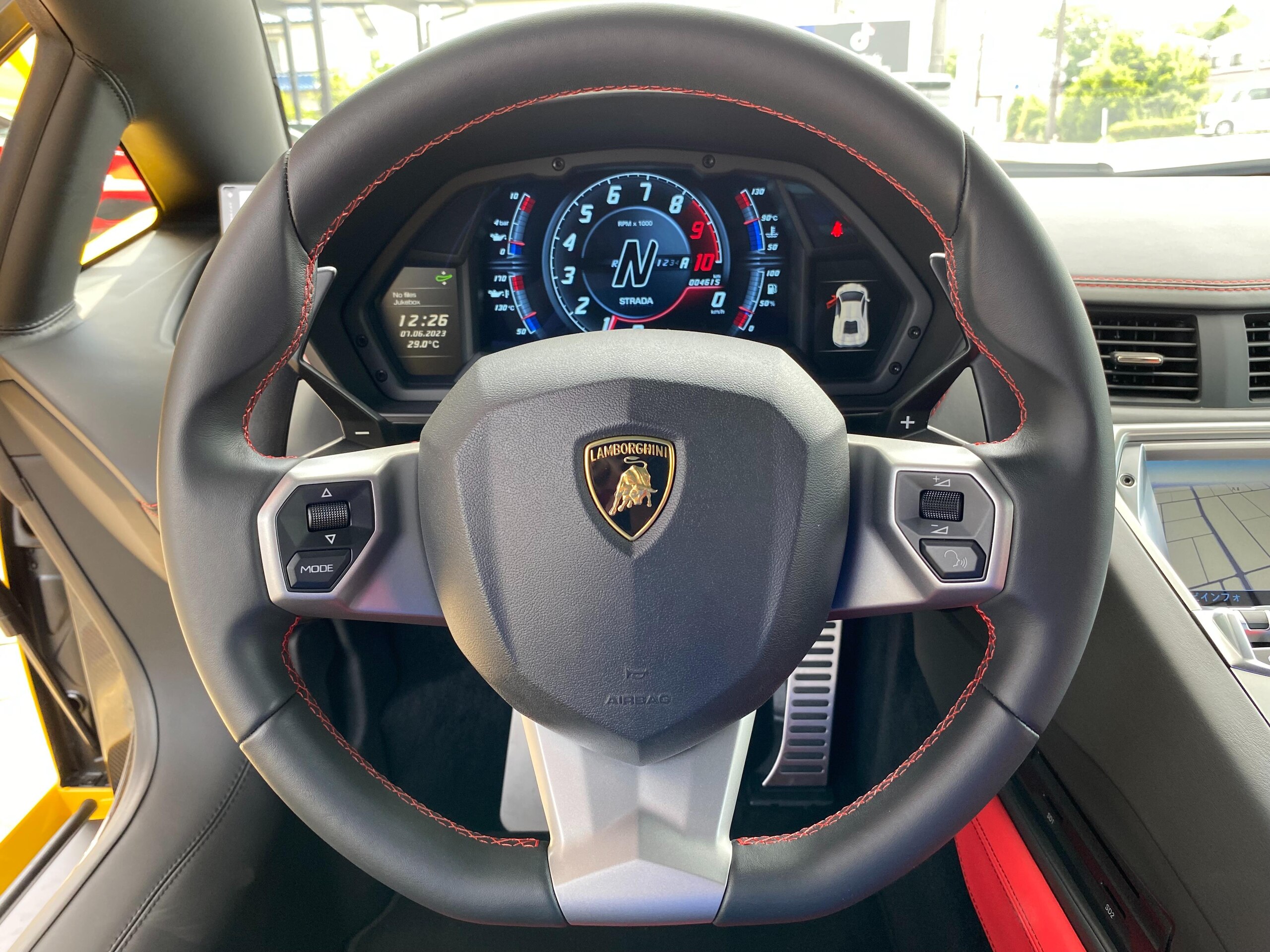 2018 Lamborghini Aventador S — Photo 8 / 55