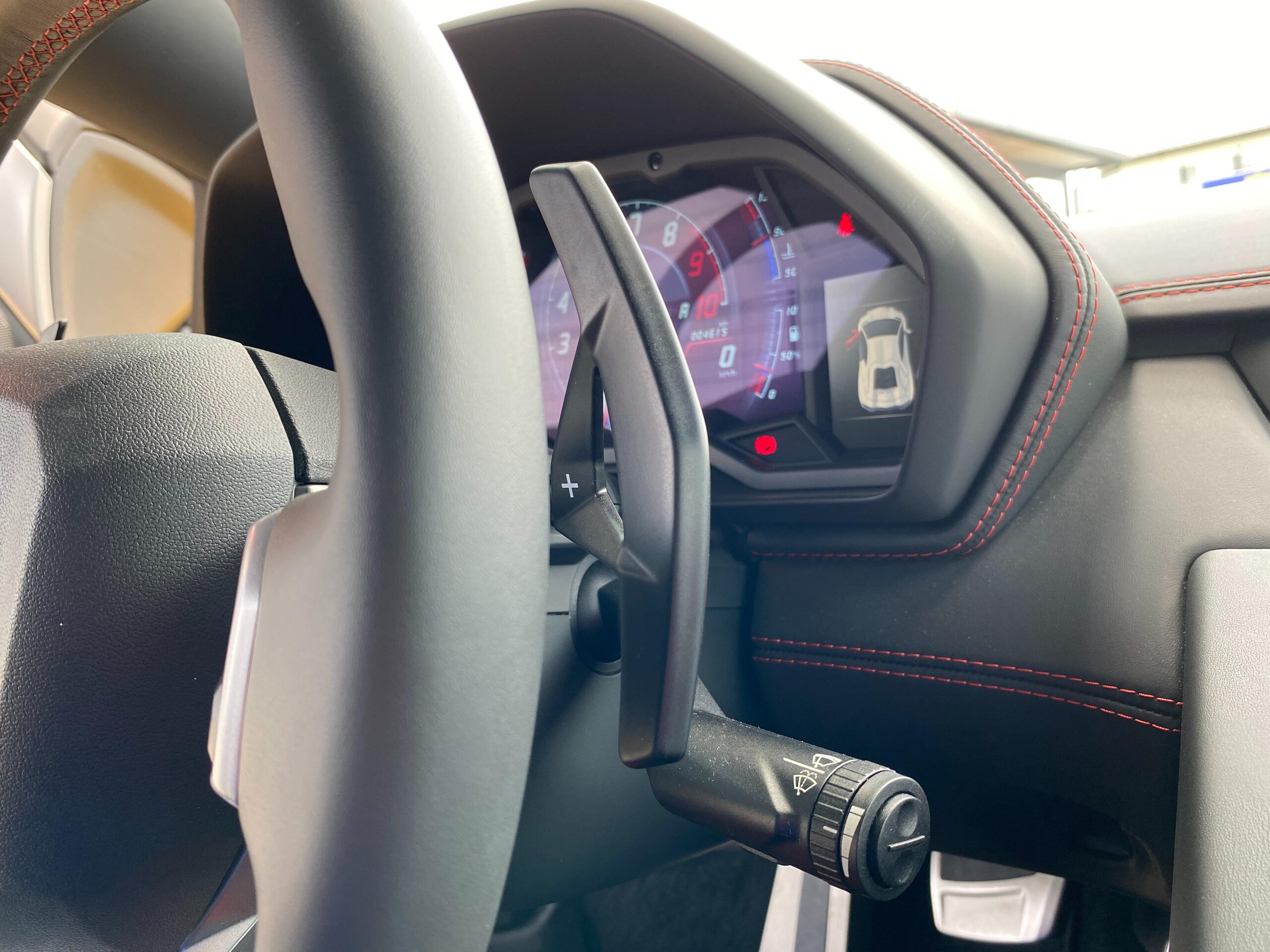 2018 Lamborghini Aventador S — Photo 12 / 55