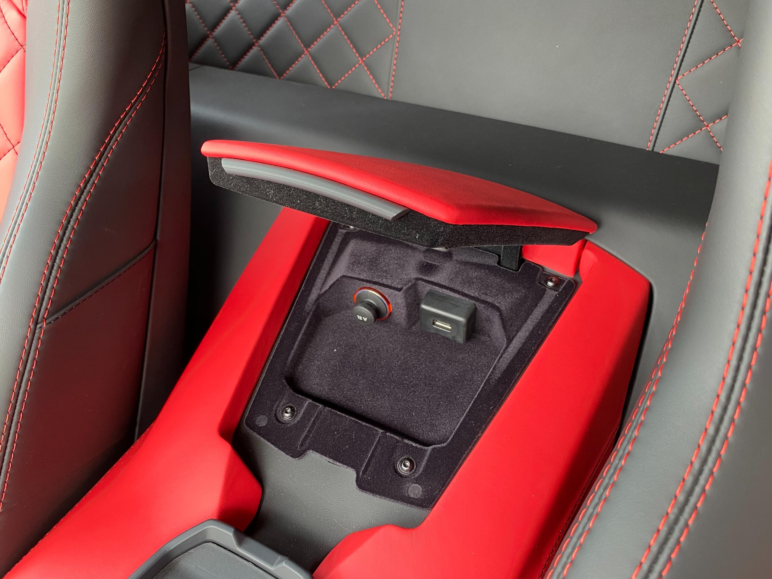 2018 Lamborghini Aventador S — Photo 22 / 55