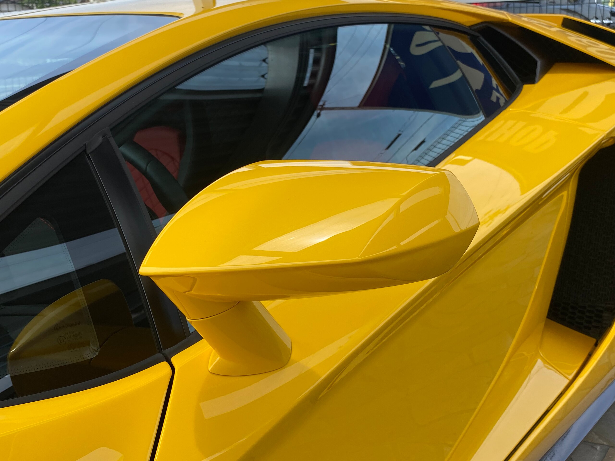 2018 Lamborghini Aventador S — Photo 40 / 55