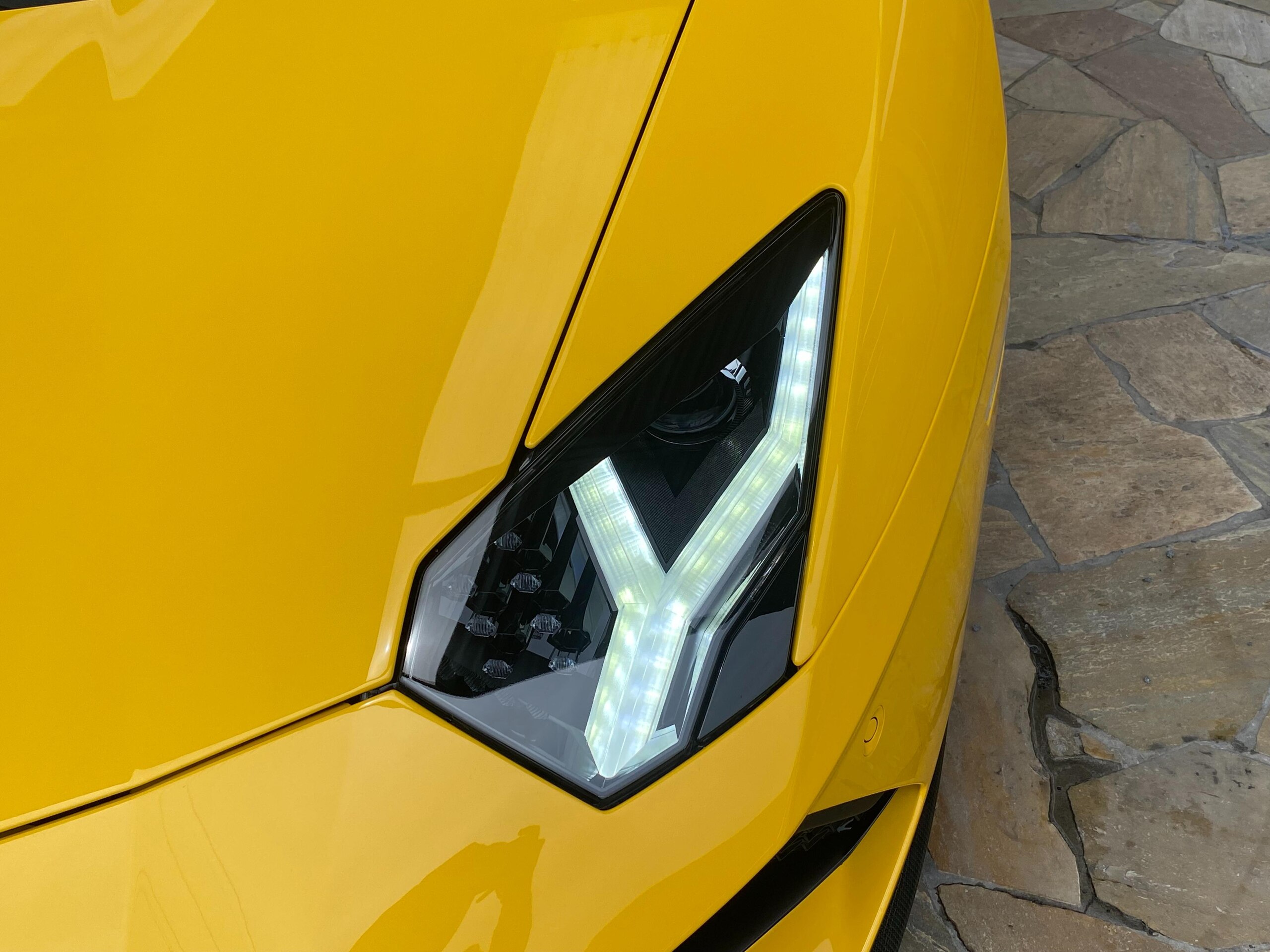 2018 Lamborghini Aventador S — Photo 42 / 55