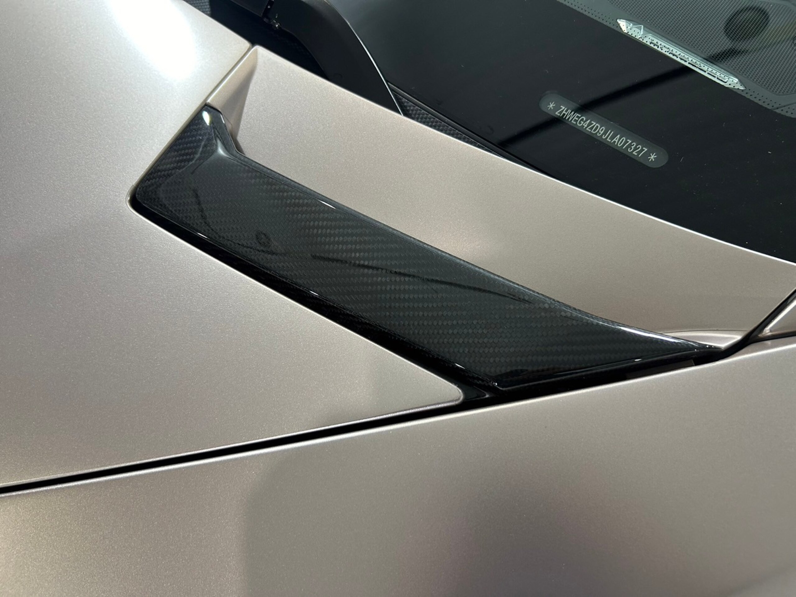 2018 Lamborghini Aventador S — Photo 21 / 39