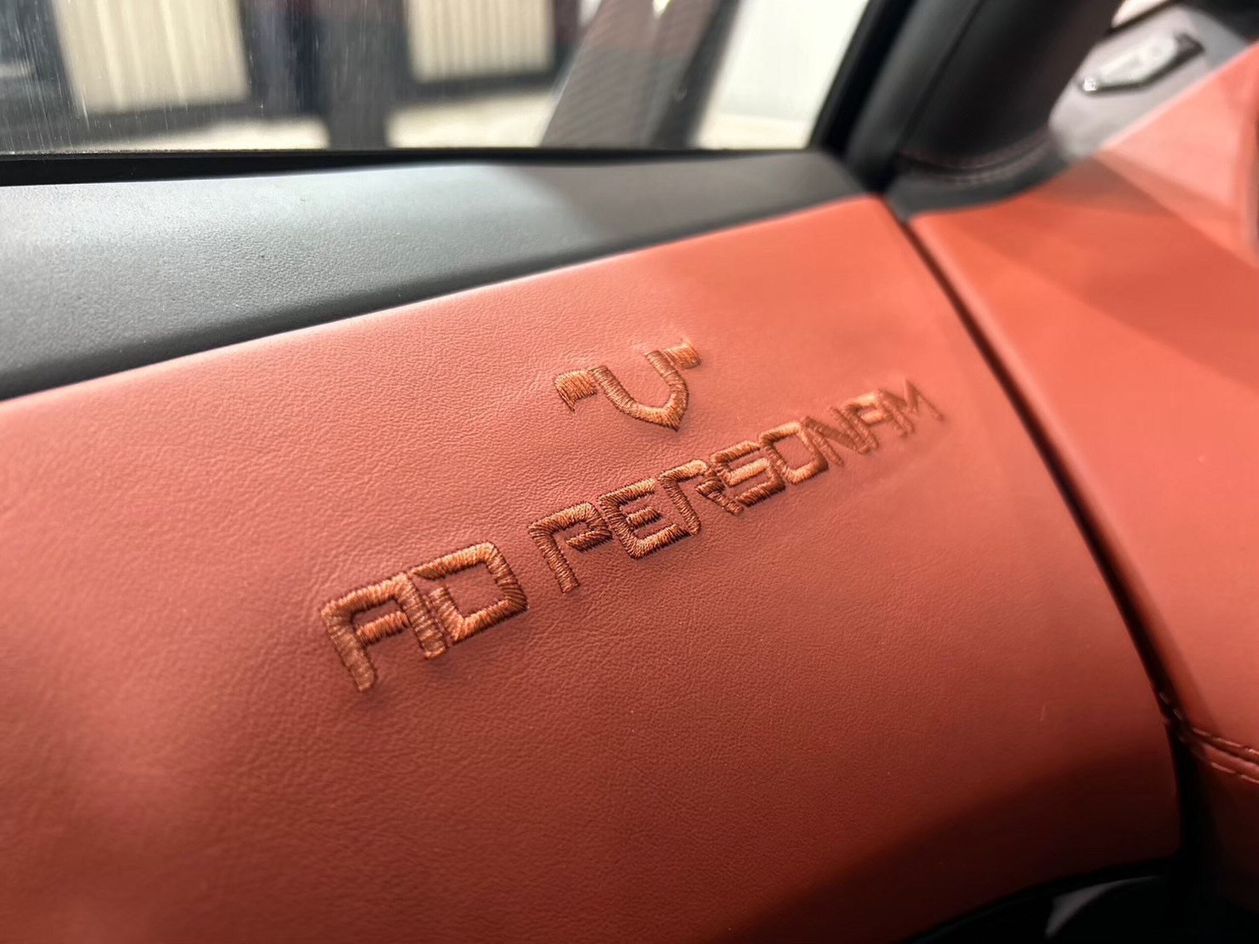 2018 Lamborghini Aventador S — Photo 30 / 39