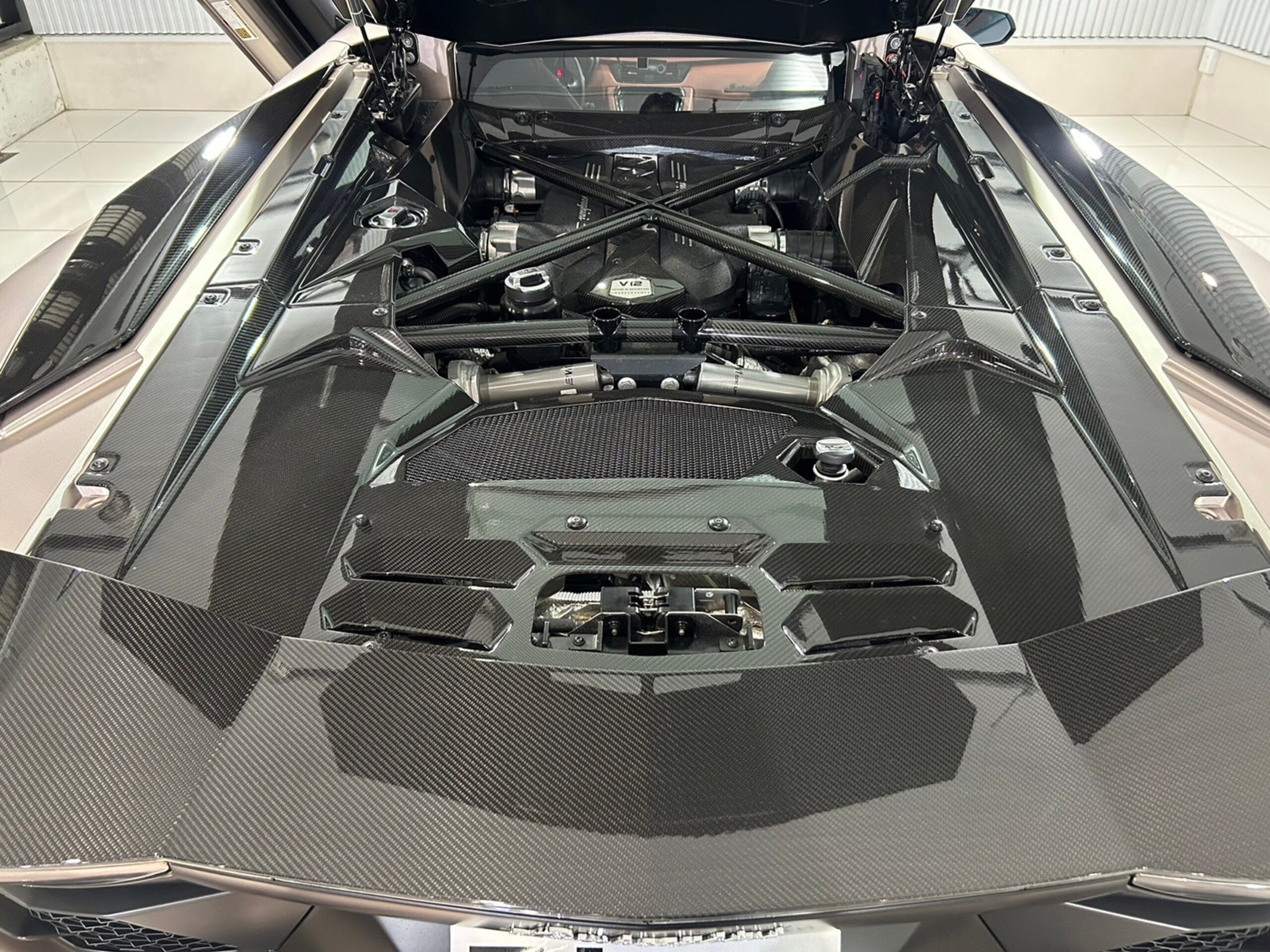 2018 Lamborghini Aventador S — Photo 32 / 39
