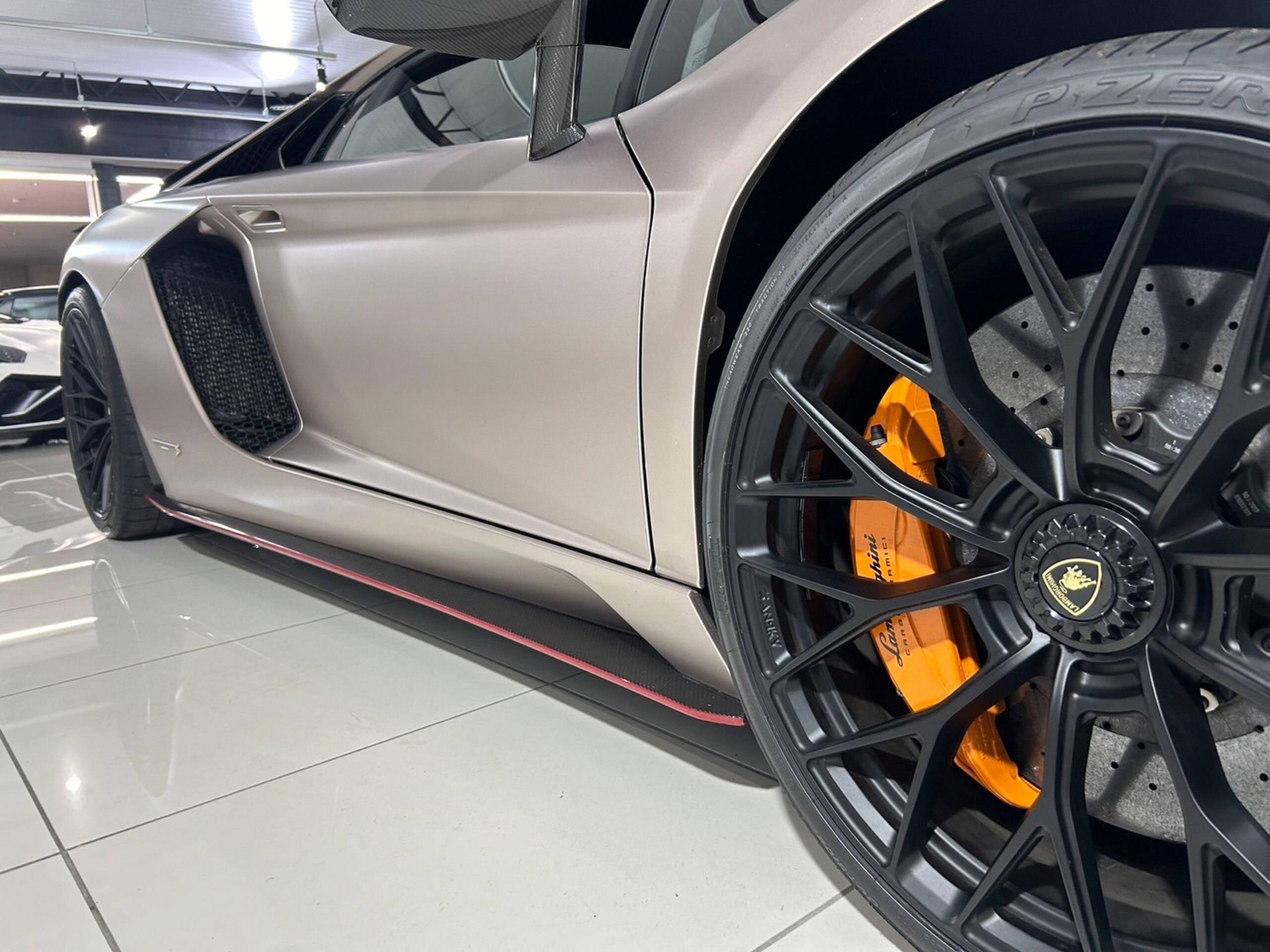 2018 Lamborghini Aventador S — Photo 35 / 39