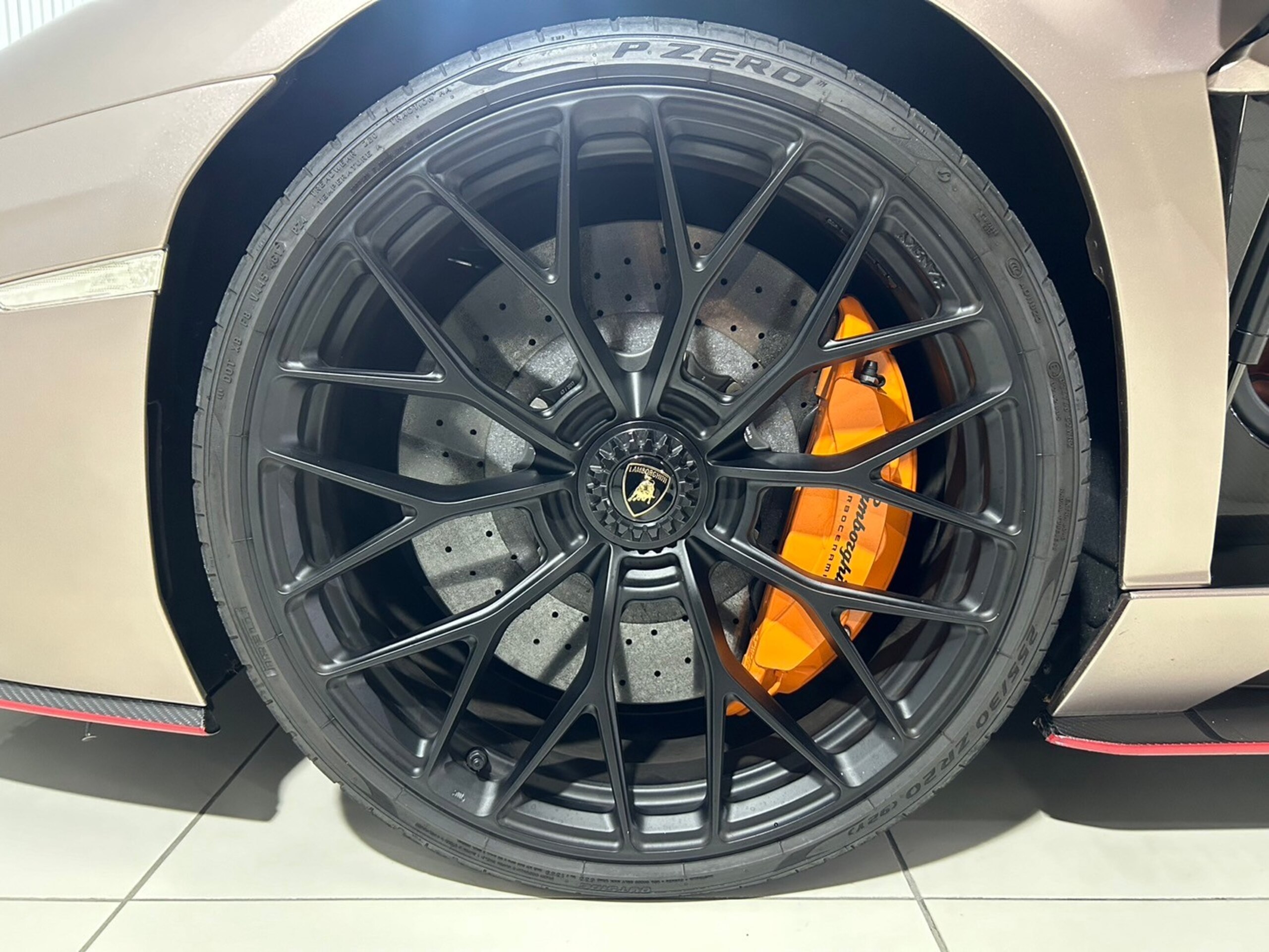 2018 Lamborghini Aventador S — Photo 37 / 39
