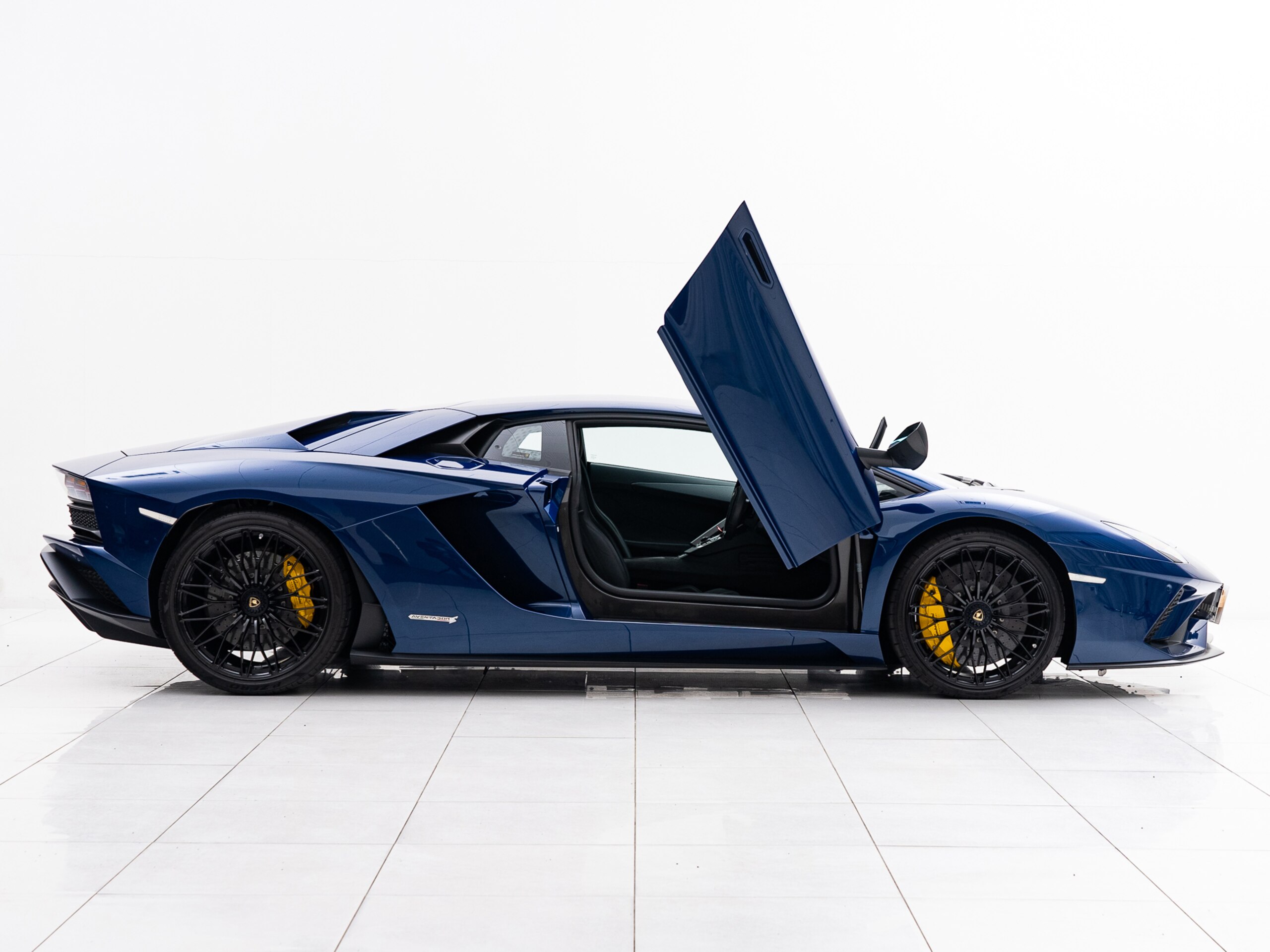 2018 Lamborghini Aventador S — Photo 11 / 36