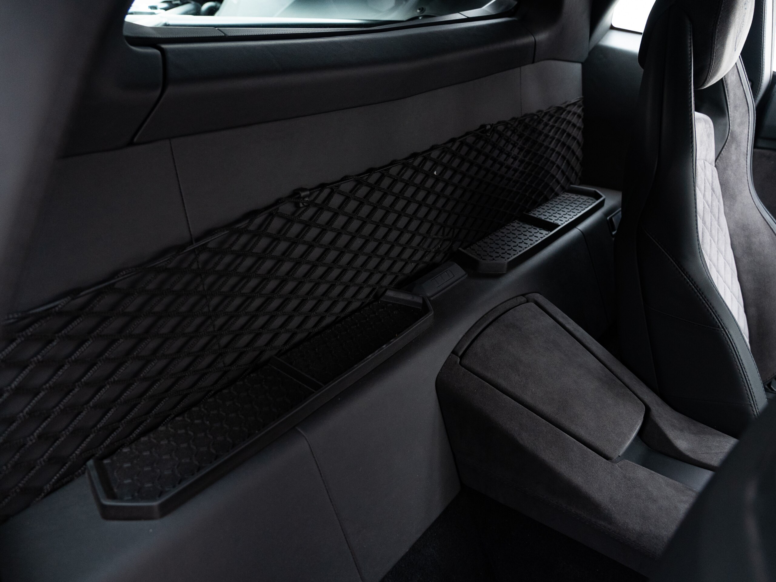 2018 Lamborghini Aventador S — Photo 14 / 36