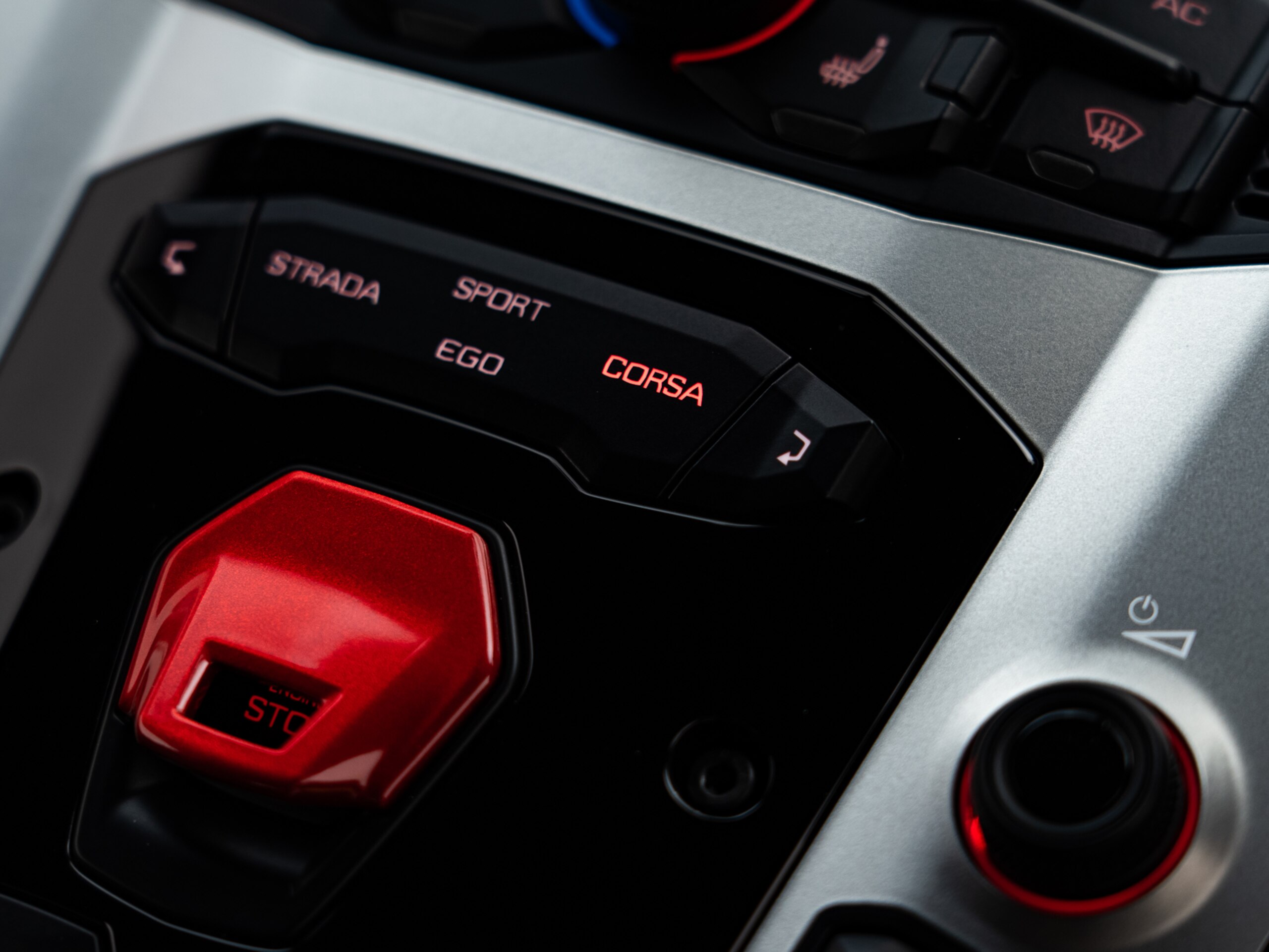 2018 Lamborghini Aventador S — Photo 25 / 36