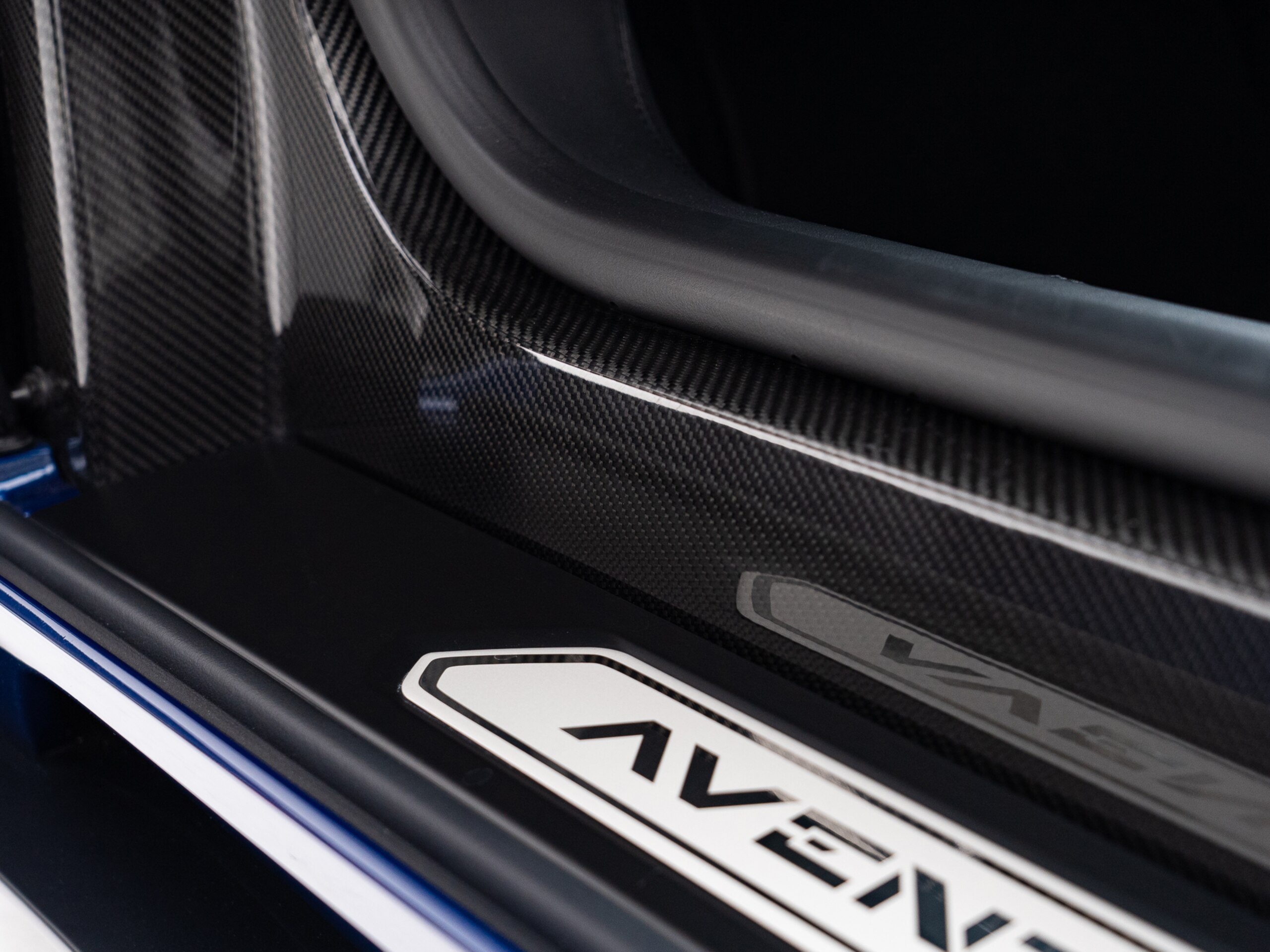 2018 Lamborghini Aventador S — Photo 32 / 36