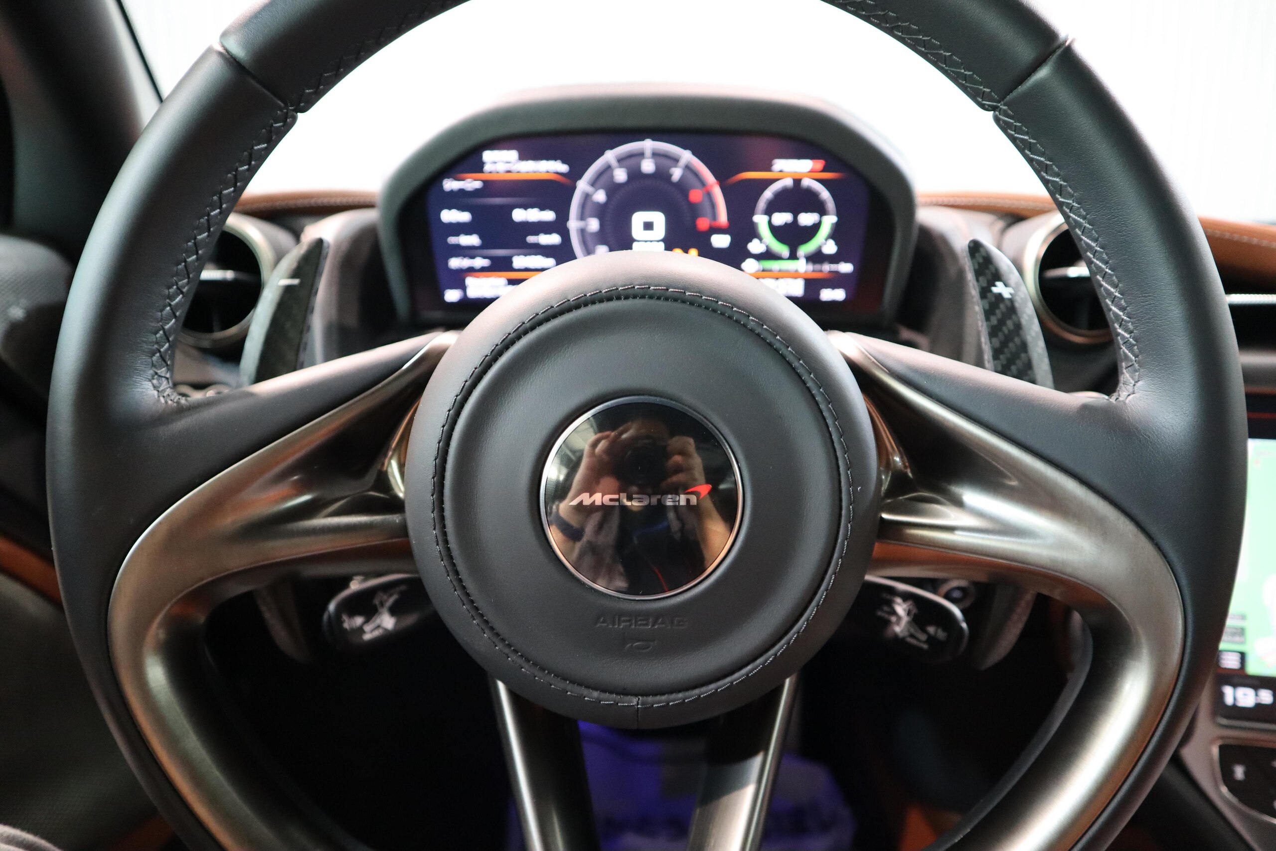 2018 McLaren 720S — Photo 6 / 28