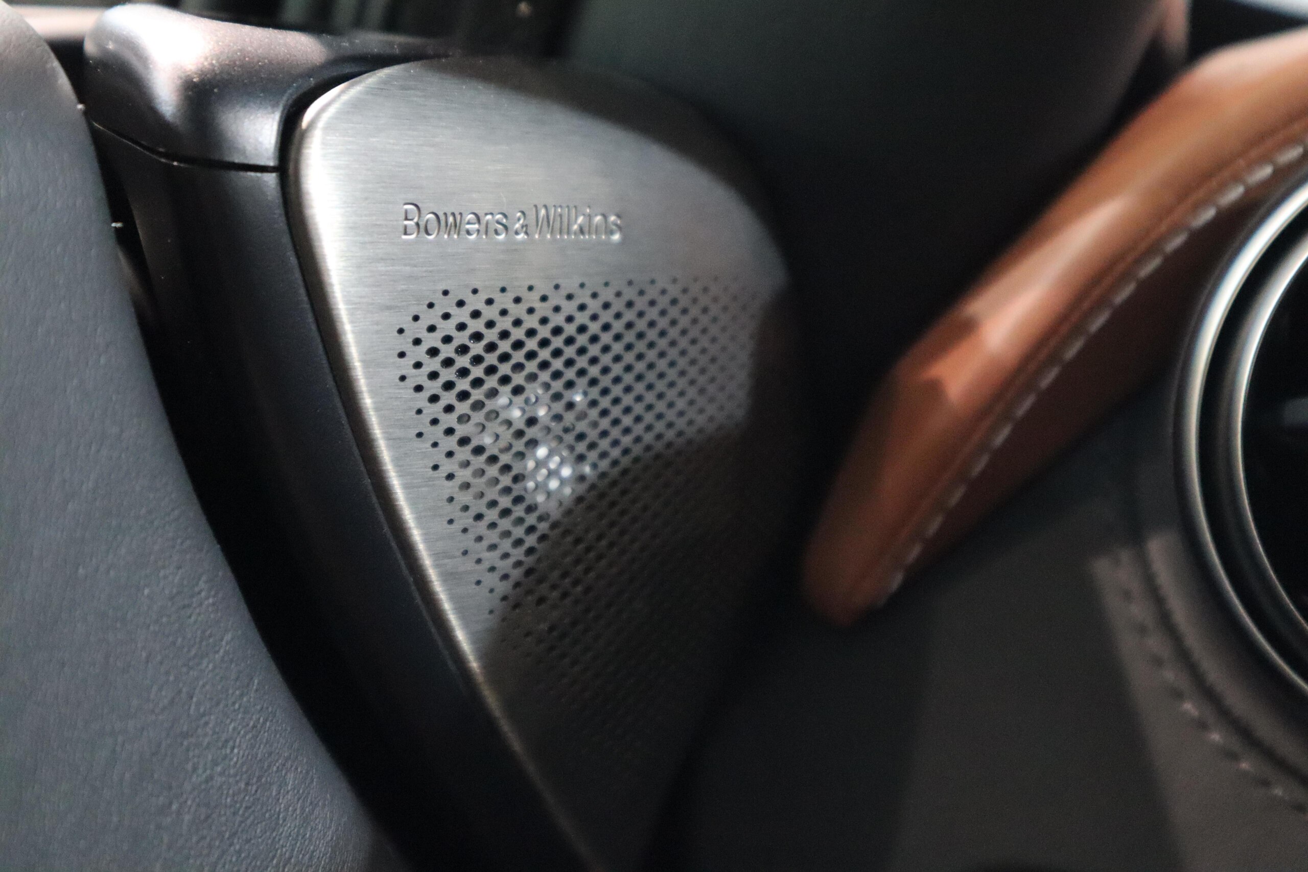 2018 McLaren 720S — Photo 19 / 28