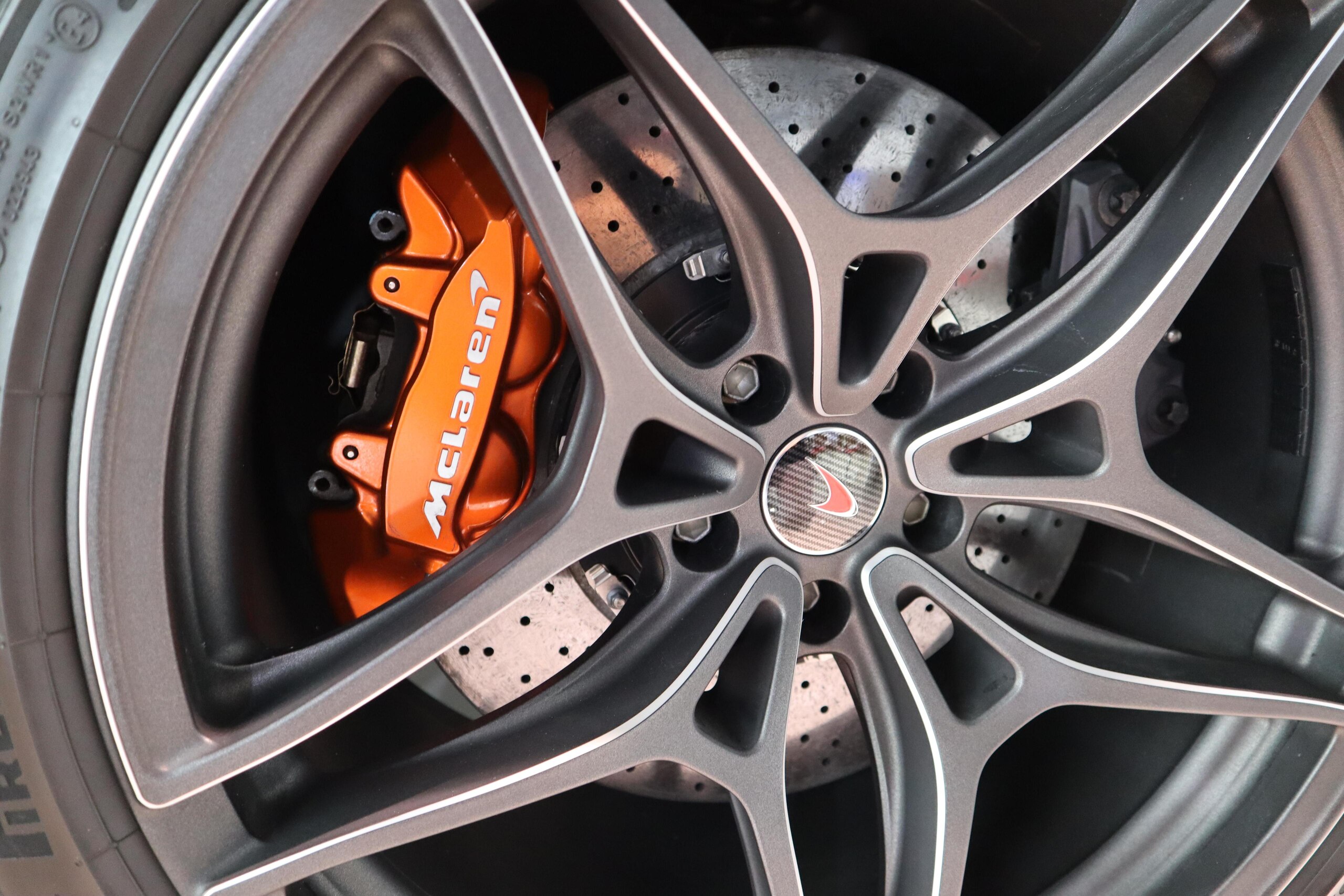 2018 McLaren 720S — Photo 24 / 28