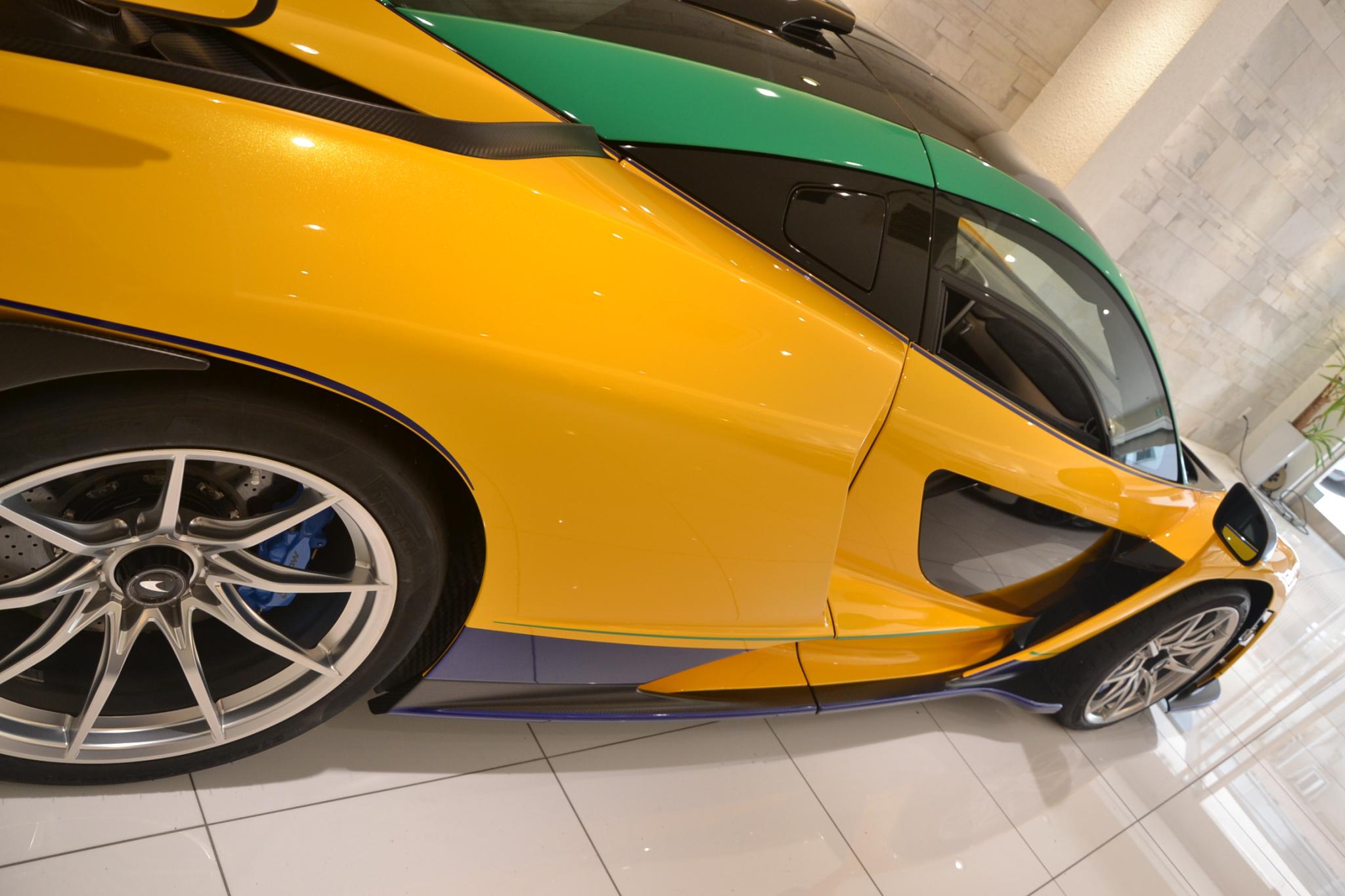 2018 McLaren Senna — Photo 9 / 39