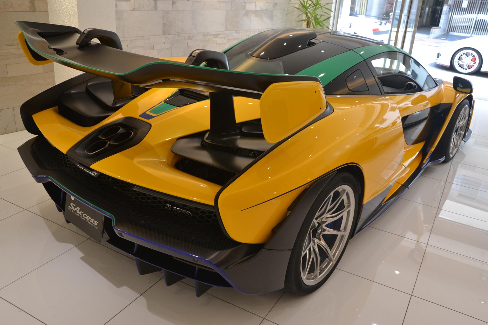 2018 McLaren Senna — Photo 10 / 39