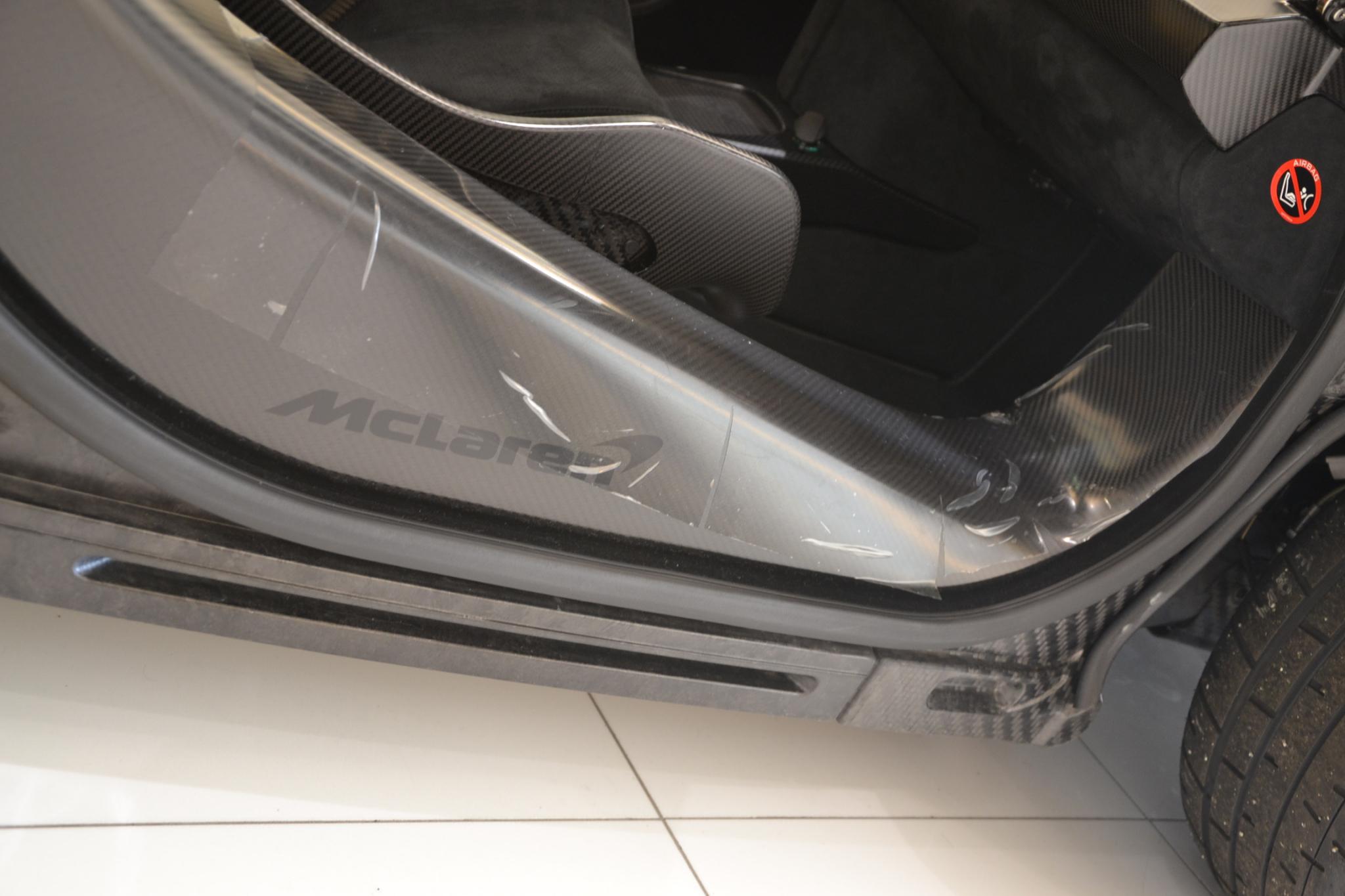 2018 McLaren Senna — Photo 32 / 39