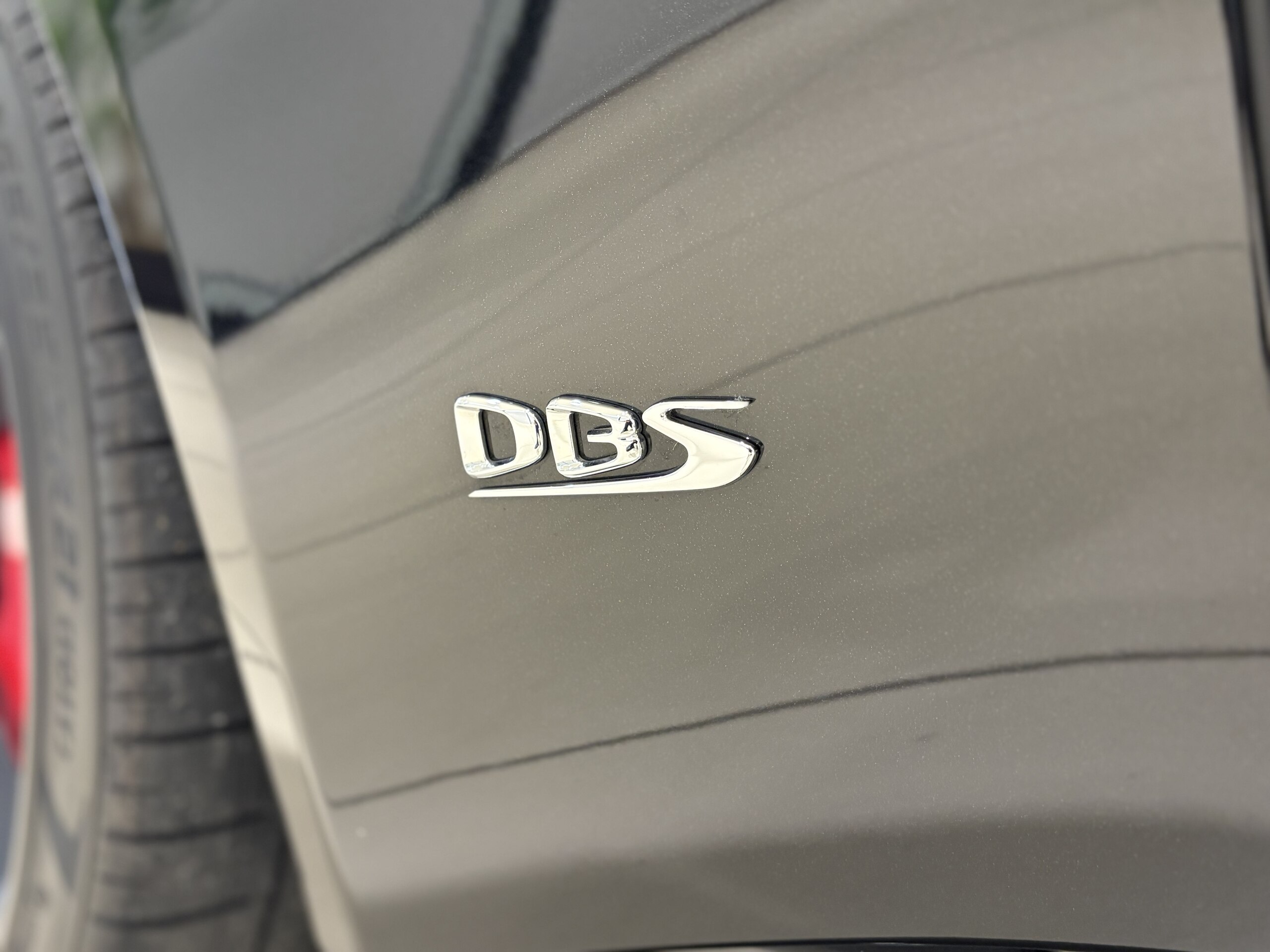 2019 Aston Martin DBS Superleggera — Photo 10 / 49