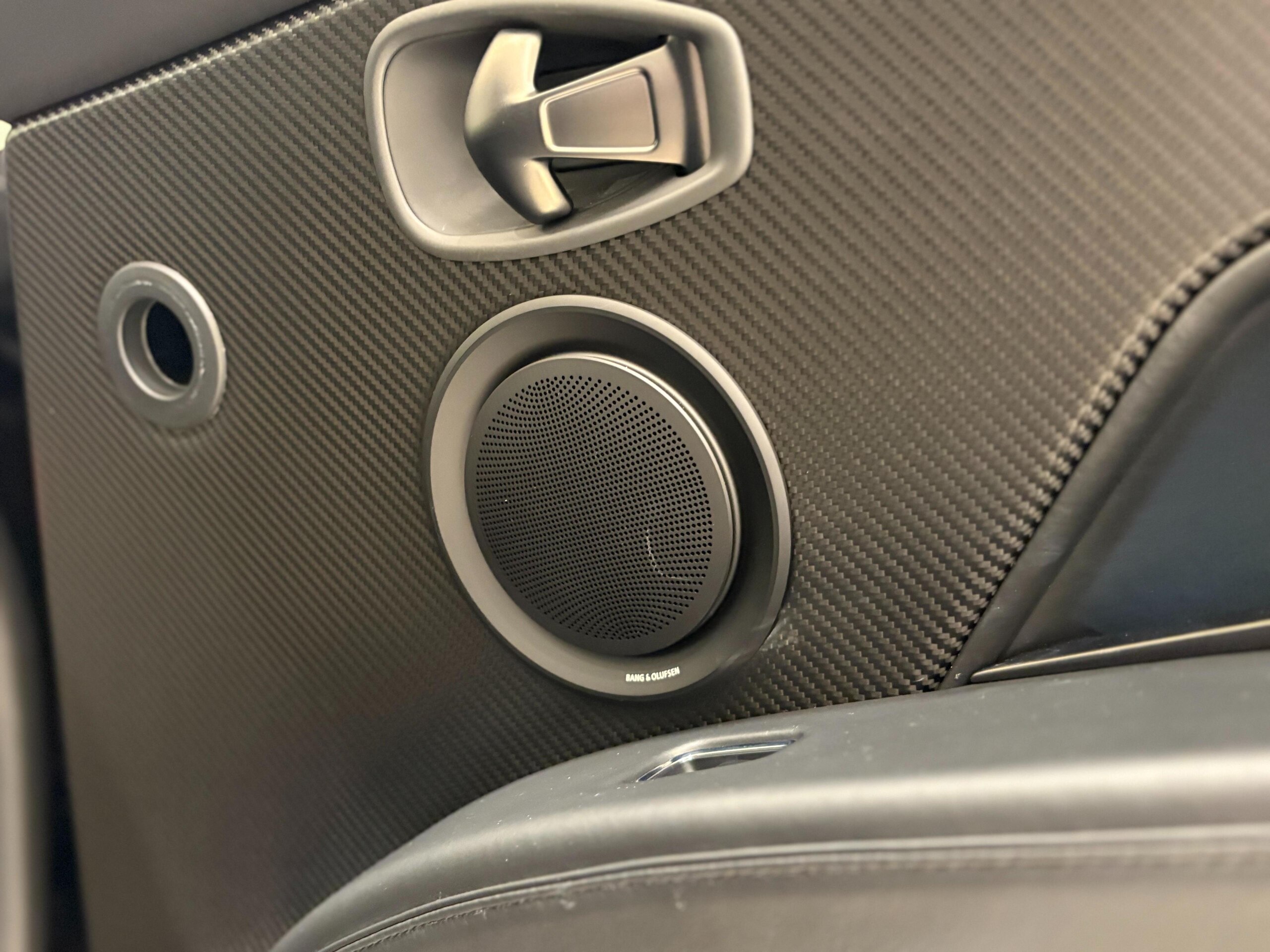 2019 Aston Martin DBS Superleggera — Photo 13 / 49